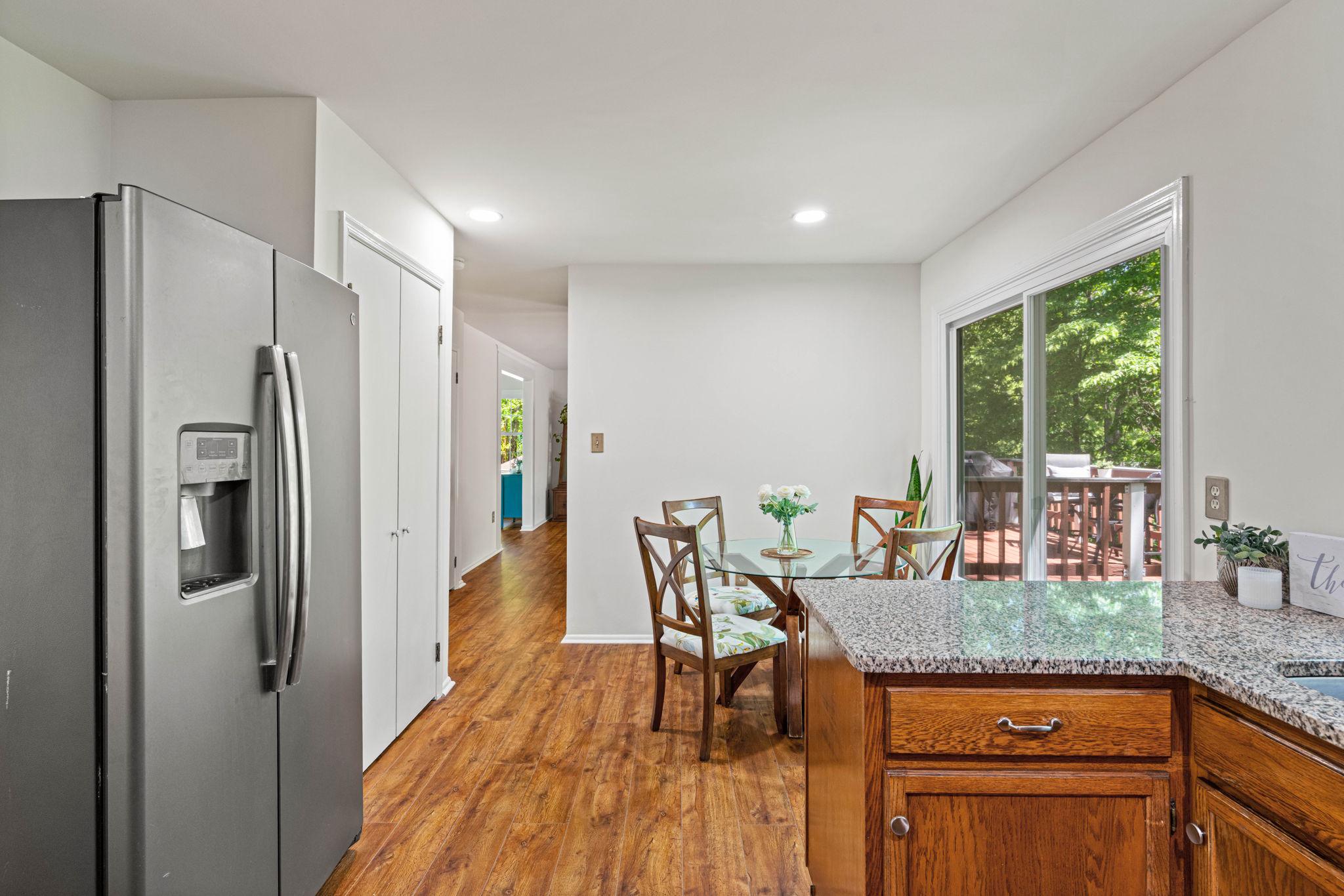 LAKE RIDGE - Residential