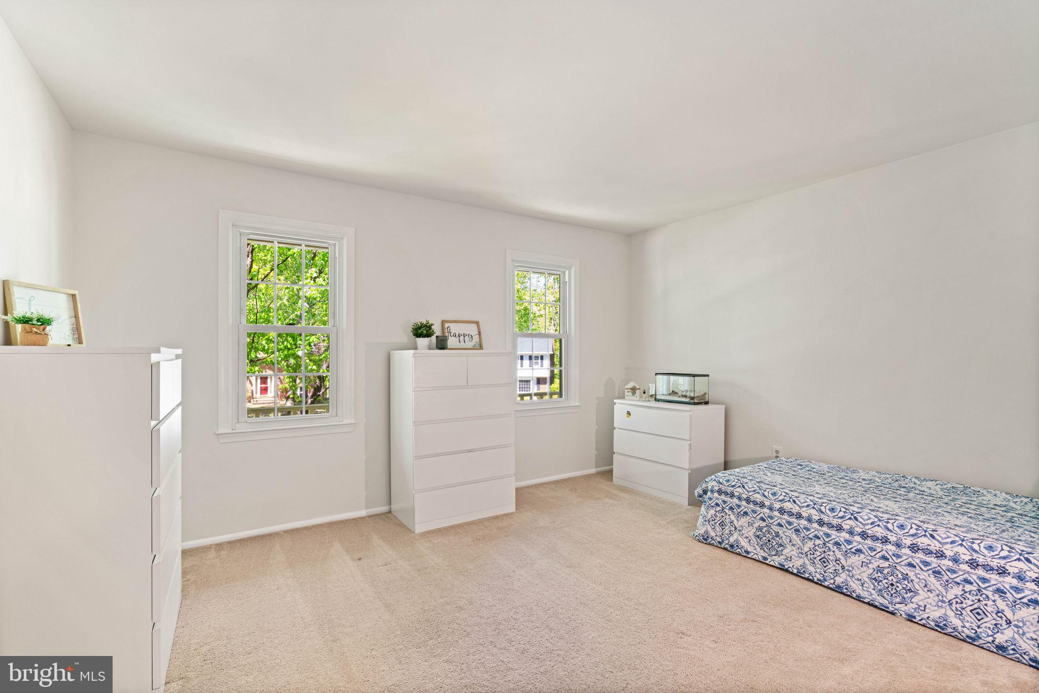 LAKE RIDGE - Residential