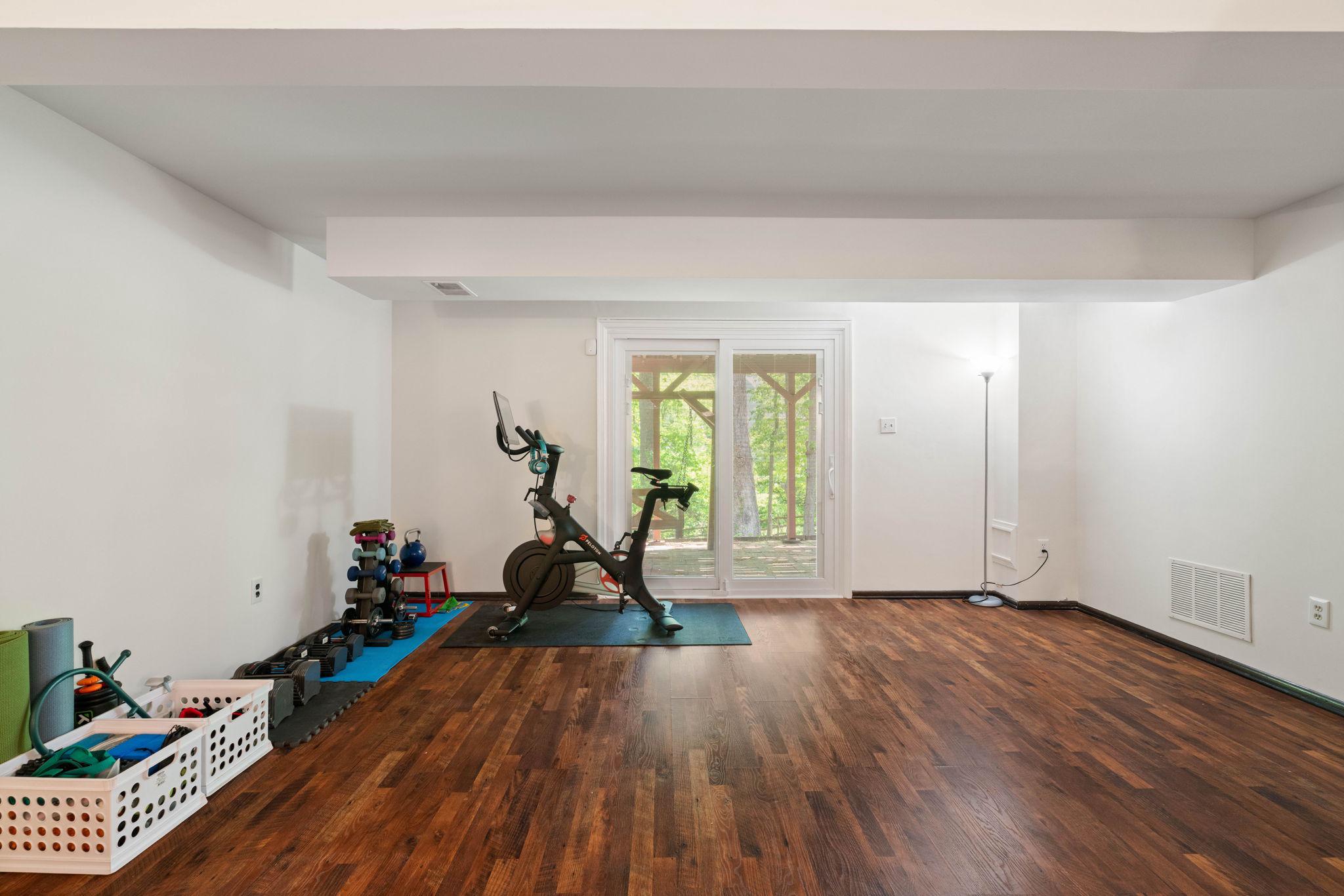 LAKE RIDGE - Residential