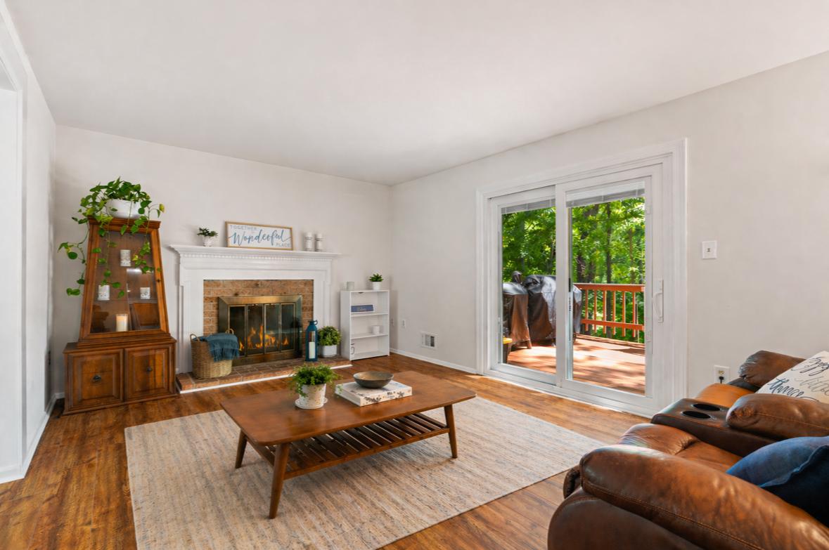 LAKE RIDGE - Residential