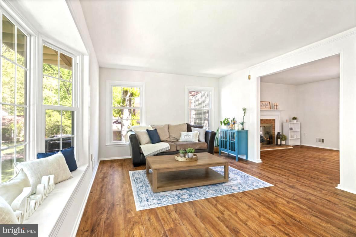 LAKE RIDGE - Residential