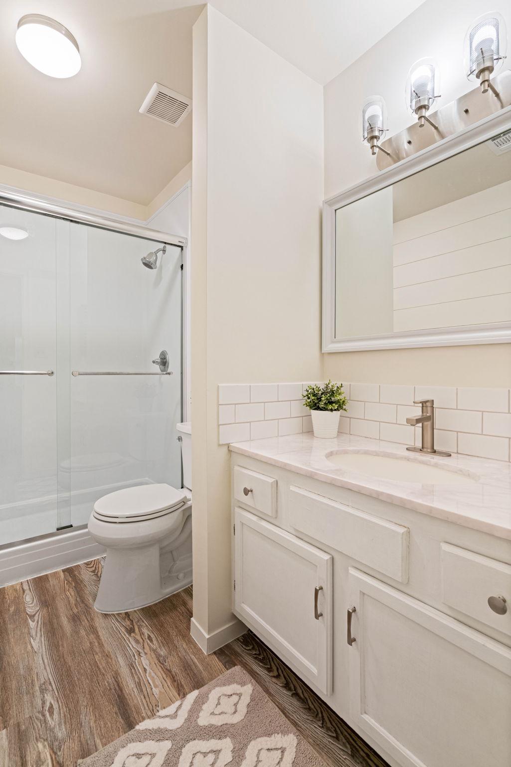 LAKE RIDGE - Residential