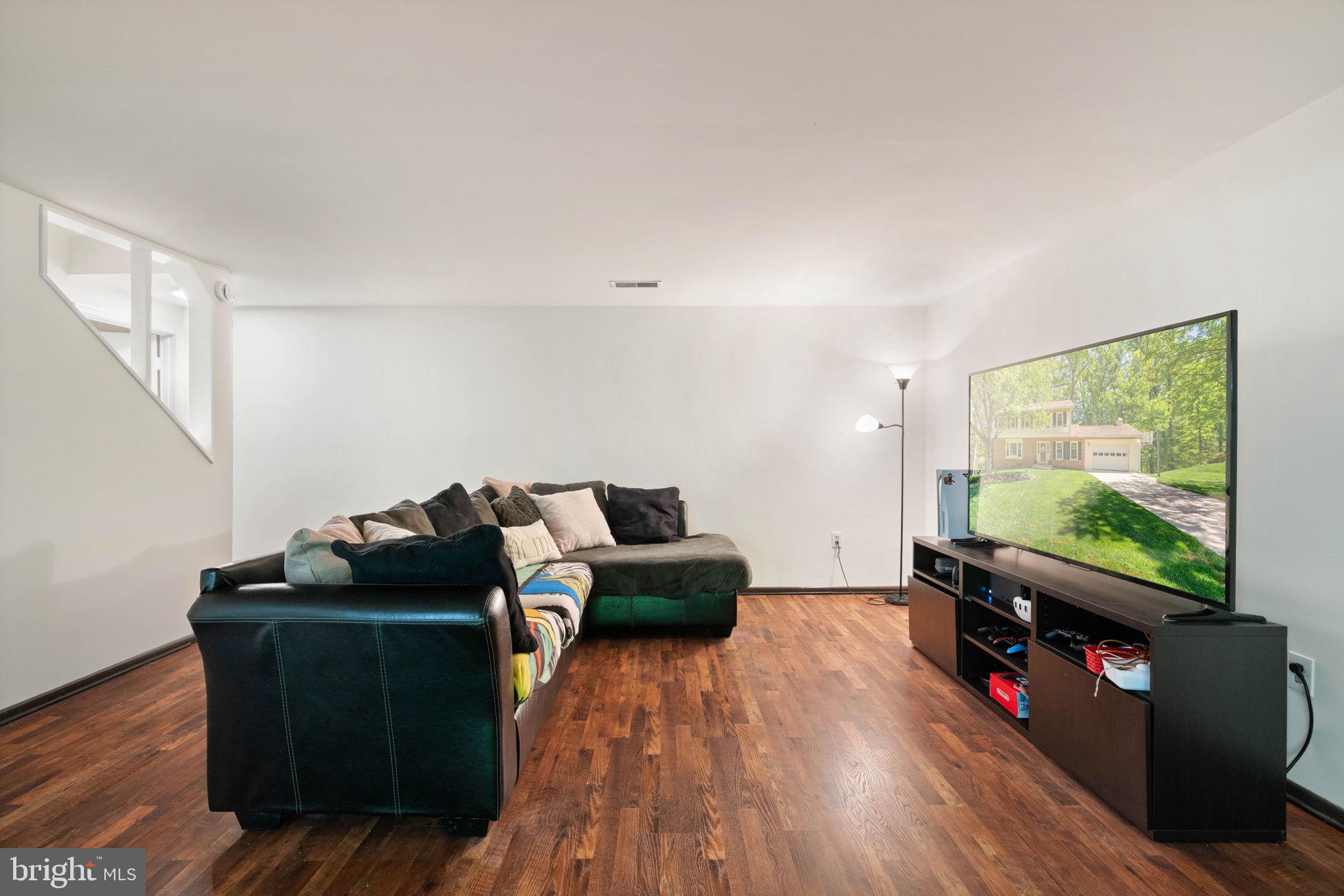 LAKE RIDGE - Residential