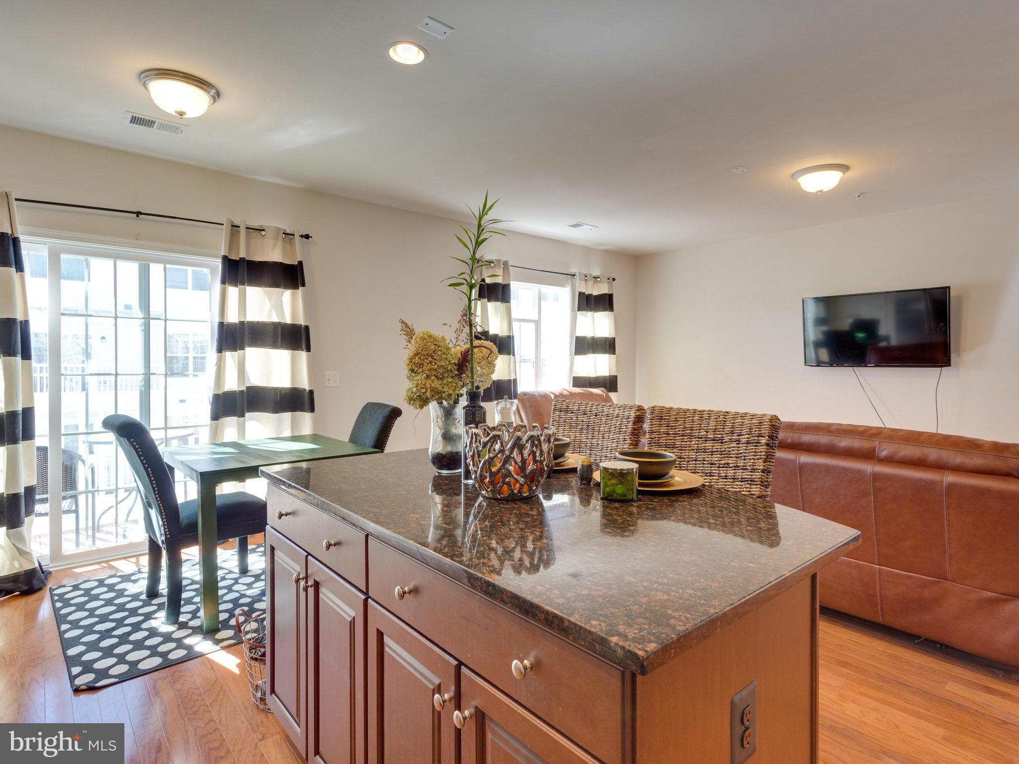 POTOMAC CLUB - Residential Lease