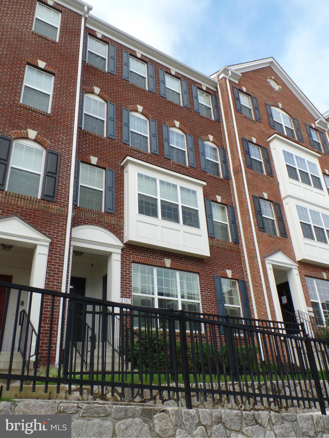 POTOMAC CLUB - Residential Lease