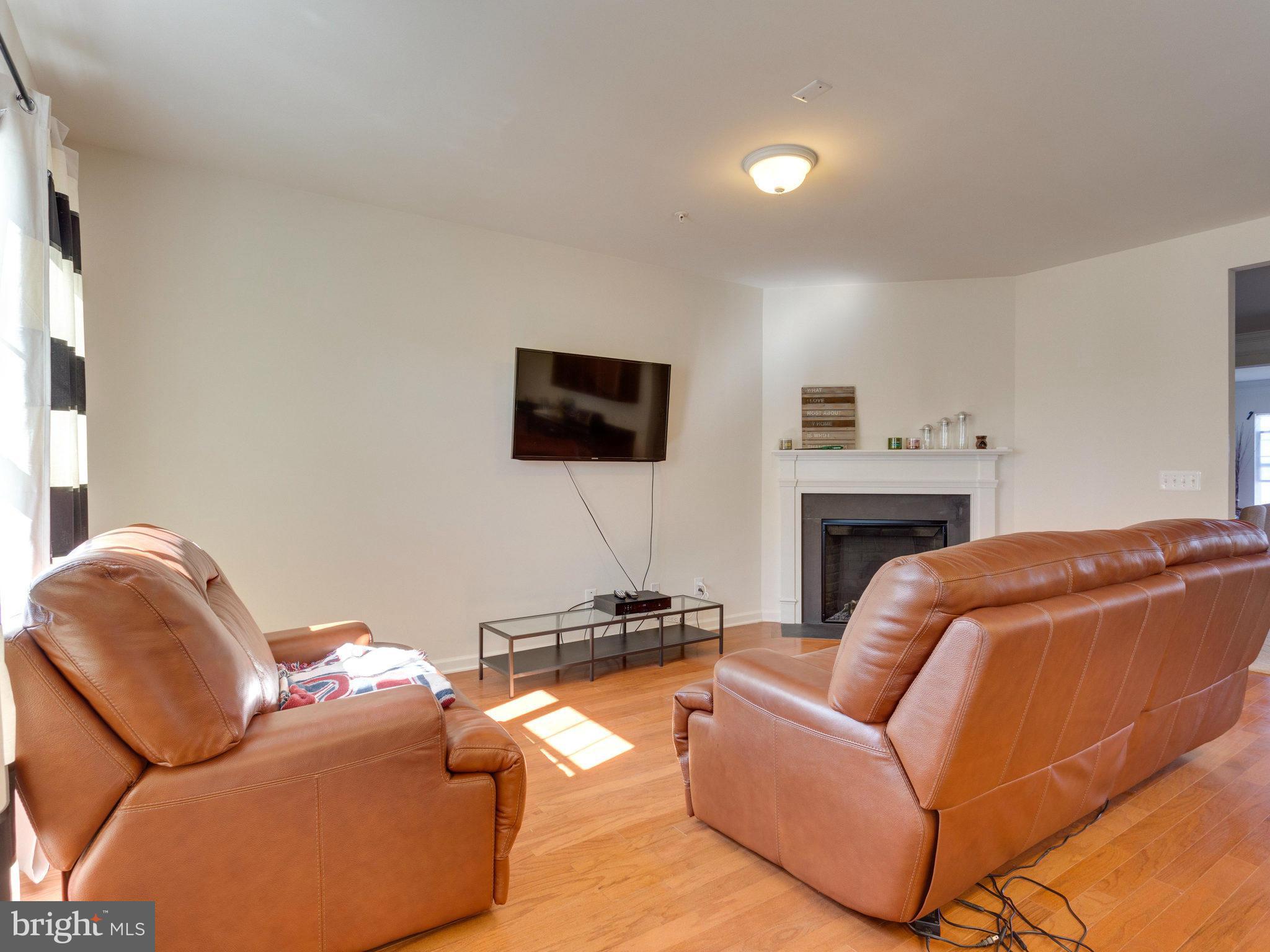 POTOMAC CLUB - Residential Lease