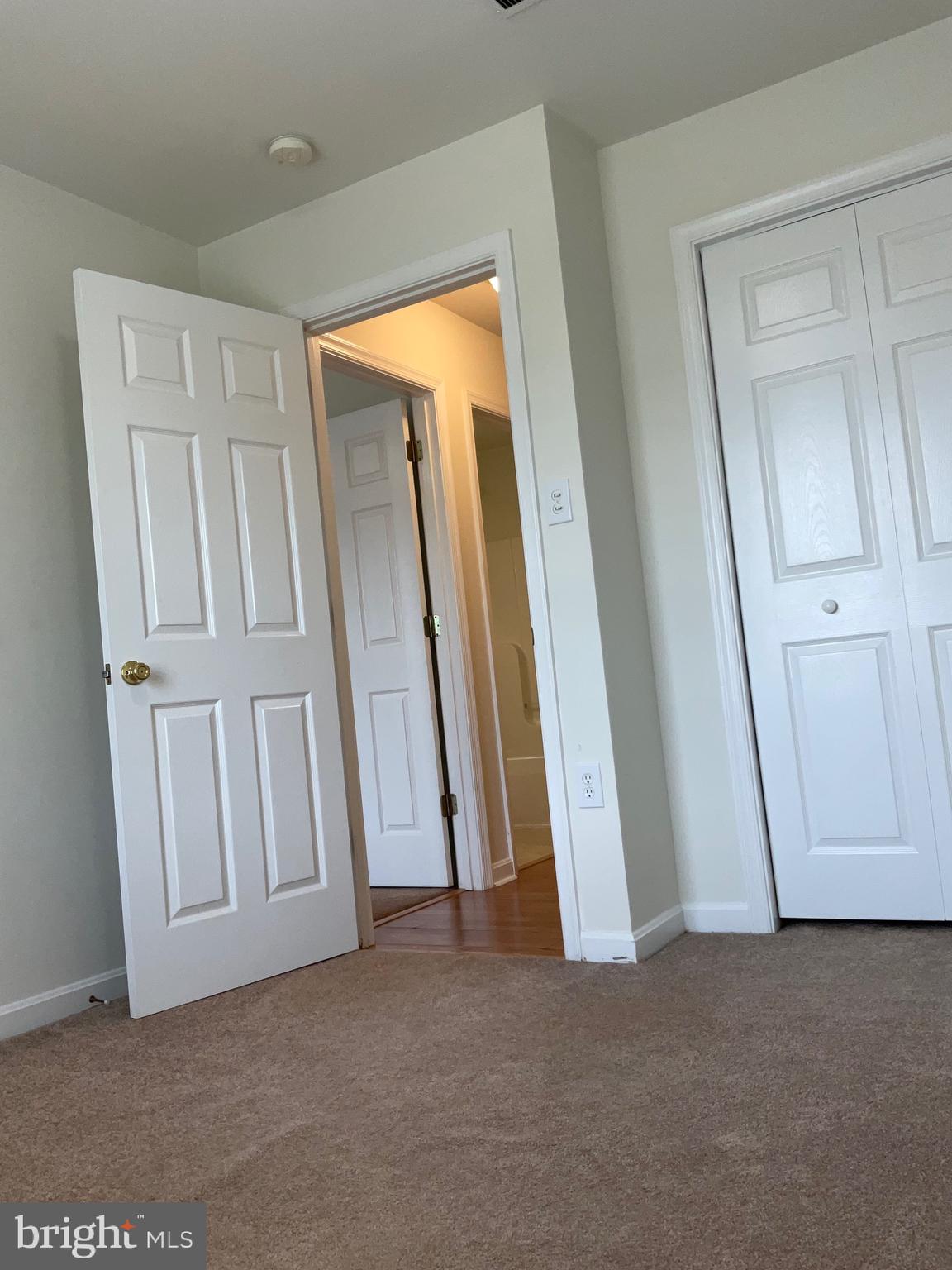 HAMMONDS MILL - Residential Lease