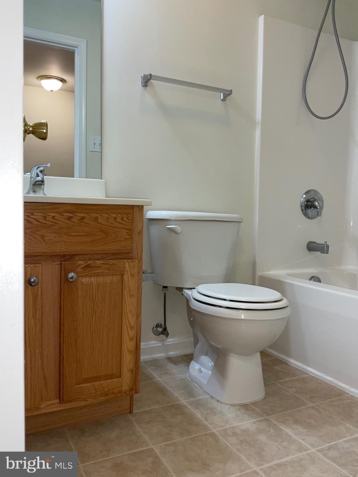 HAMMONDS MILL - Residential Lease