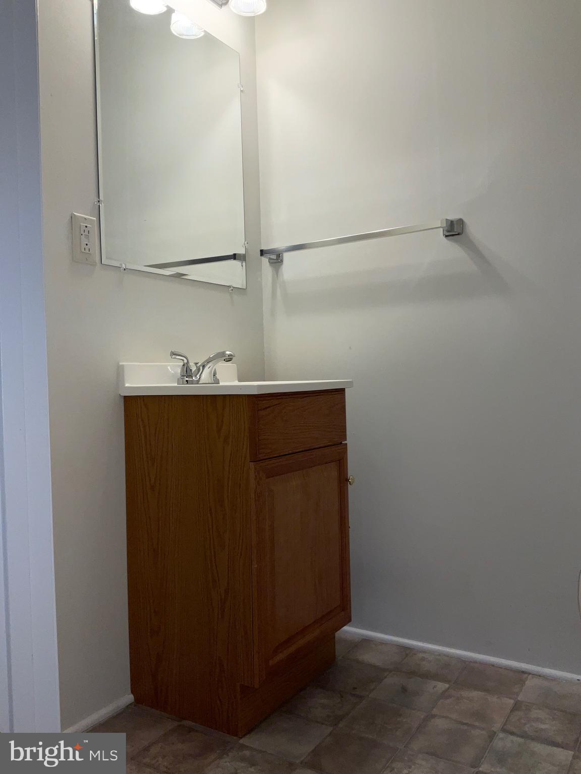 HAMMONDS MILL - Residential Lease