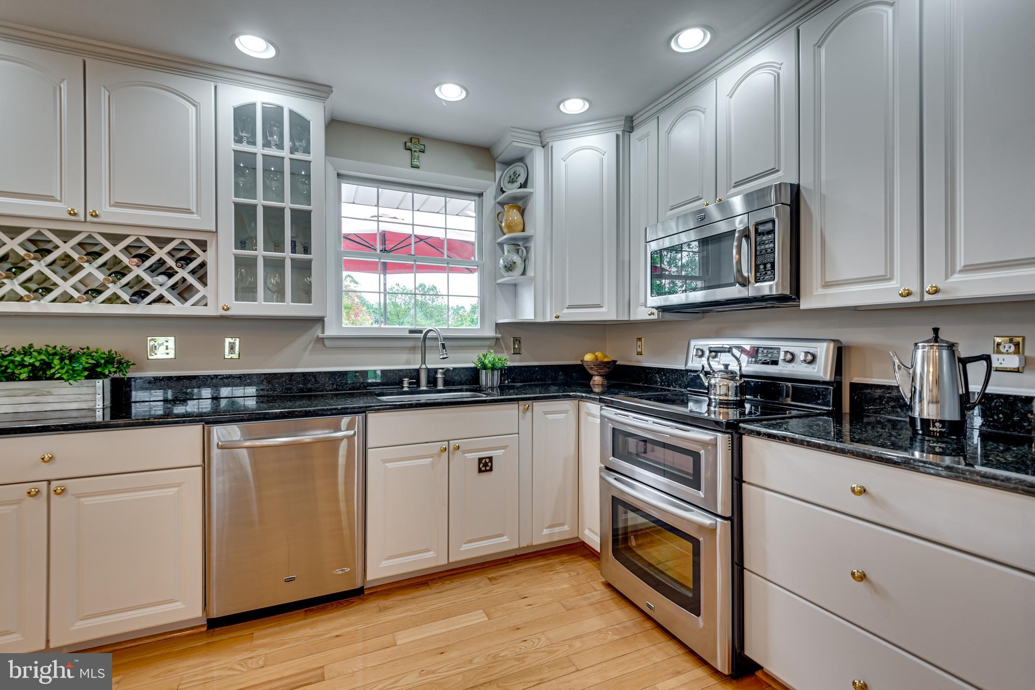 VILLAGE OF NEARBROOK - Residential