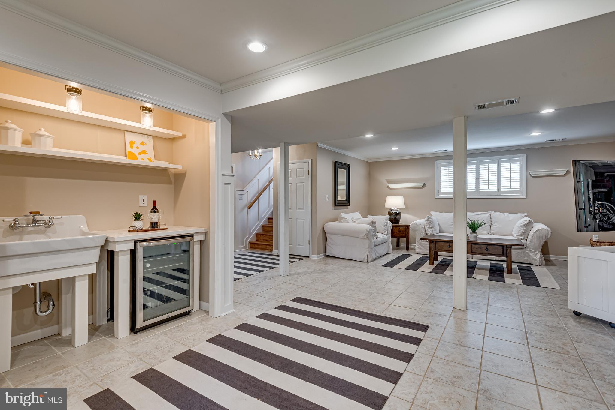 VILLAGE OF NEARBROOK - Residential