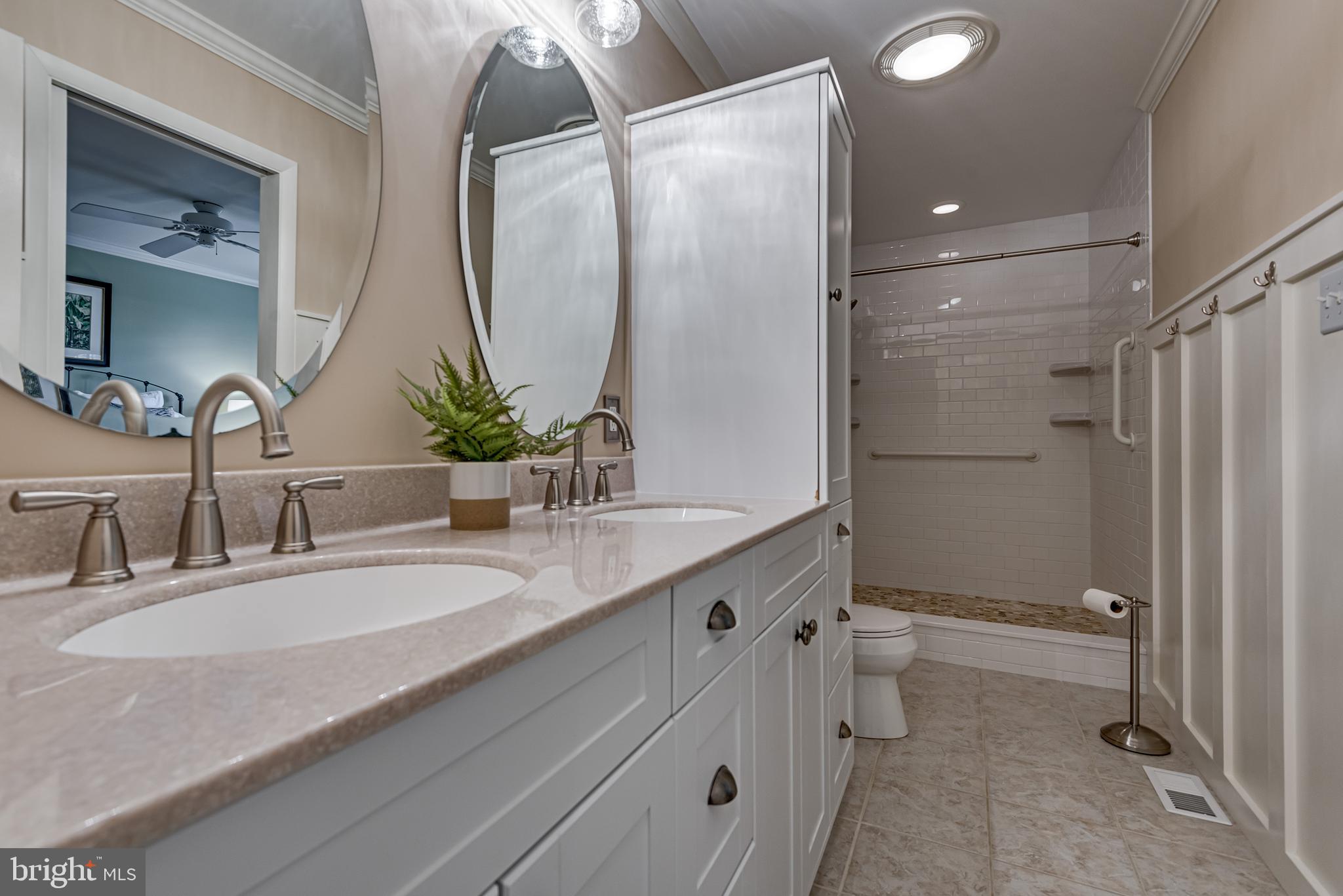 VILLAGE OF NEARBROOK - Residential