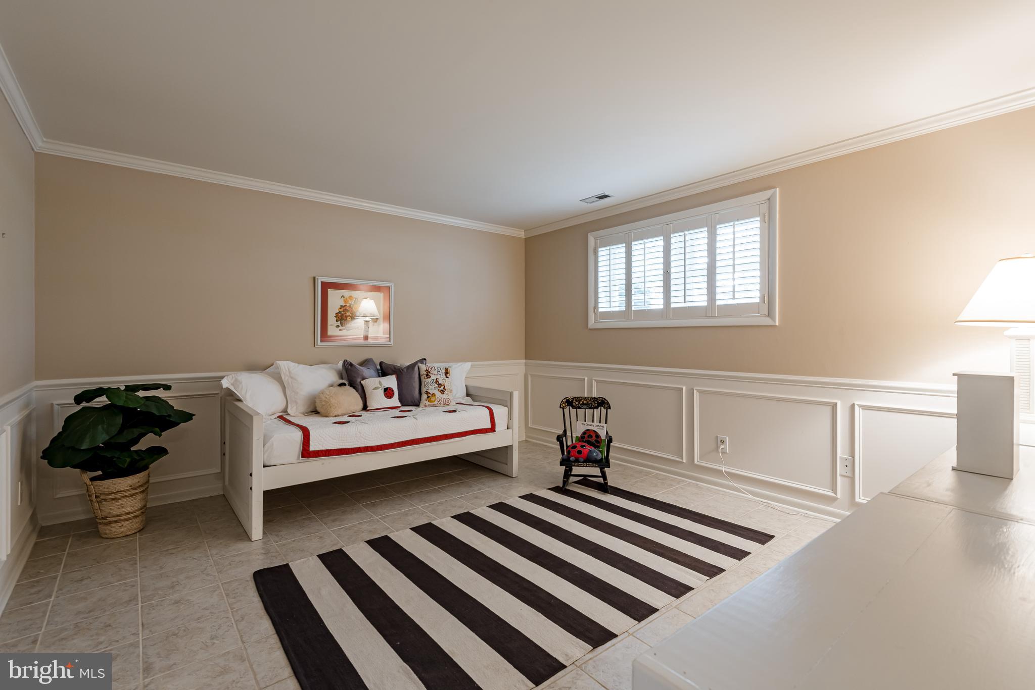 VILLAGE OF NEARBROOK - Residential