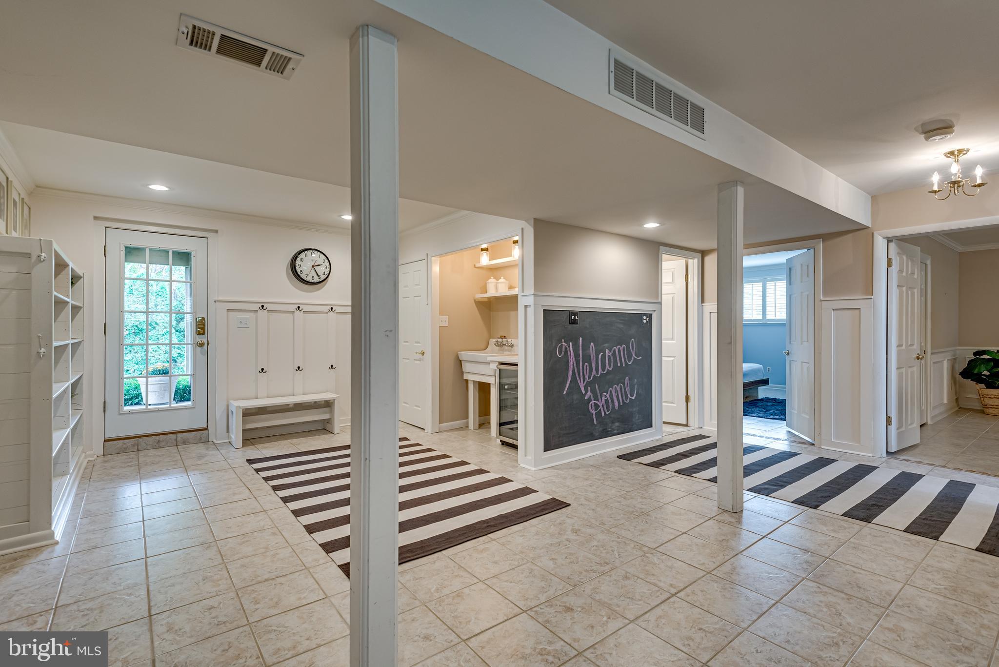 VILLAGE OF NEARBROOK - Residential