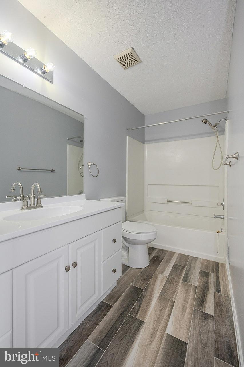 SINGLETONS GROVE - Residential