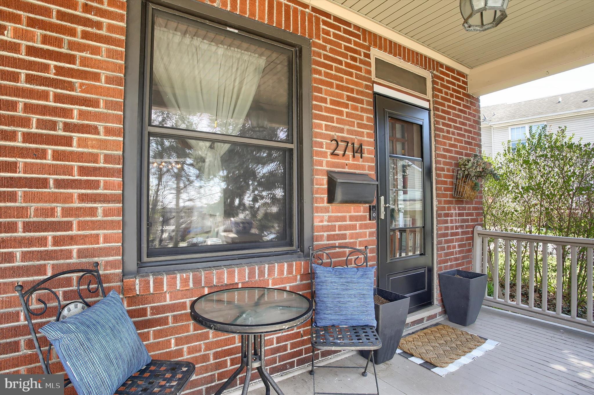 2714 GREENWOOD STREET