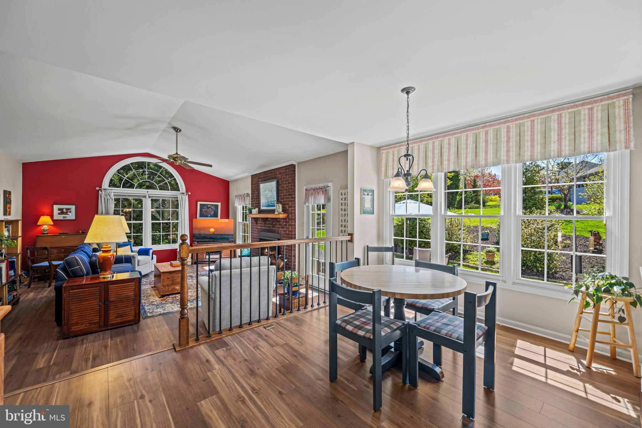 ROCKBURN TOWNSHP - Residential