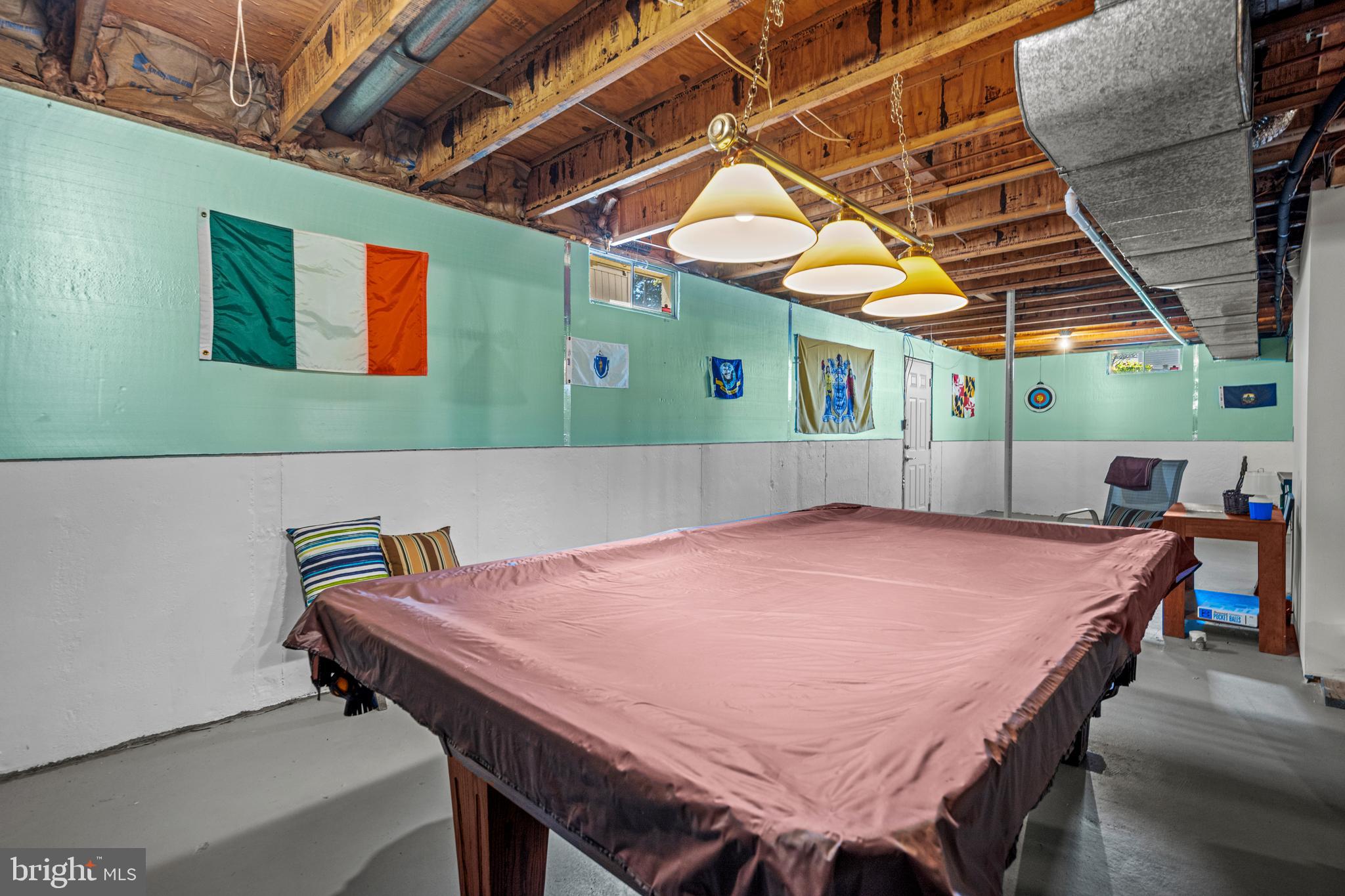 ROCKBURN TOWNSHP - Residential