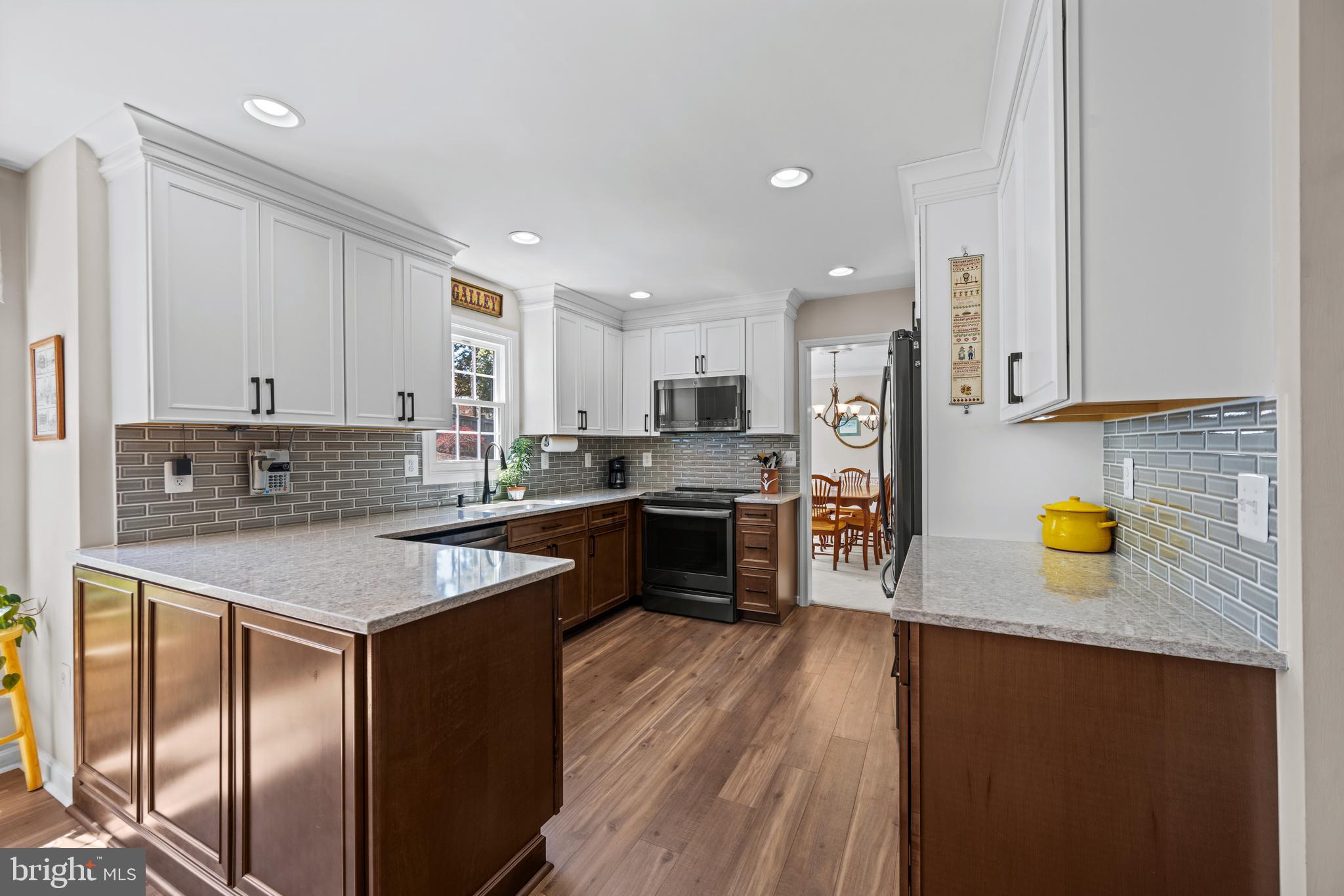 ROCKBURN TOWNSHP - Residential