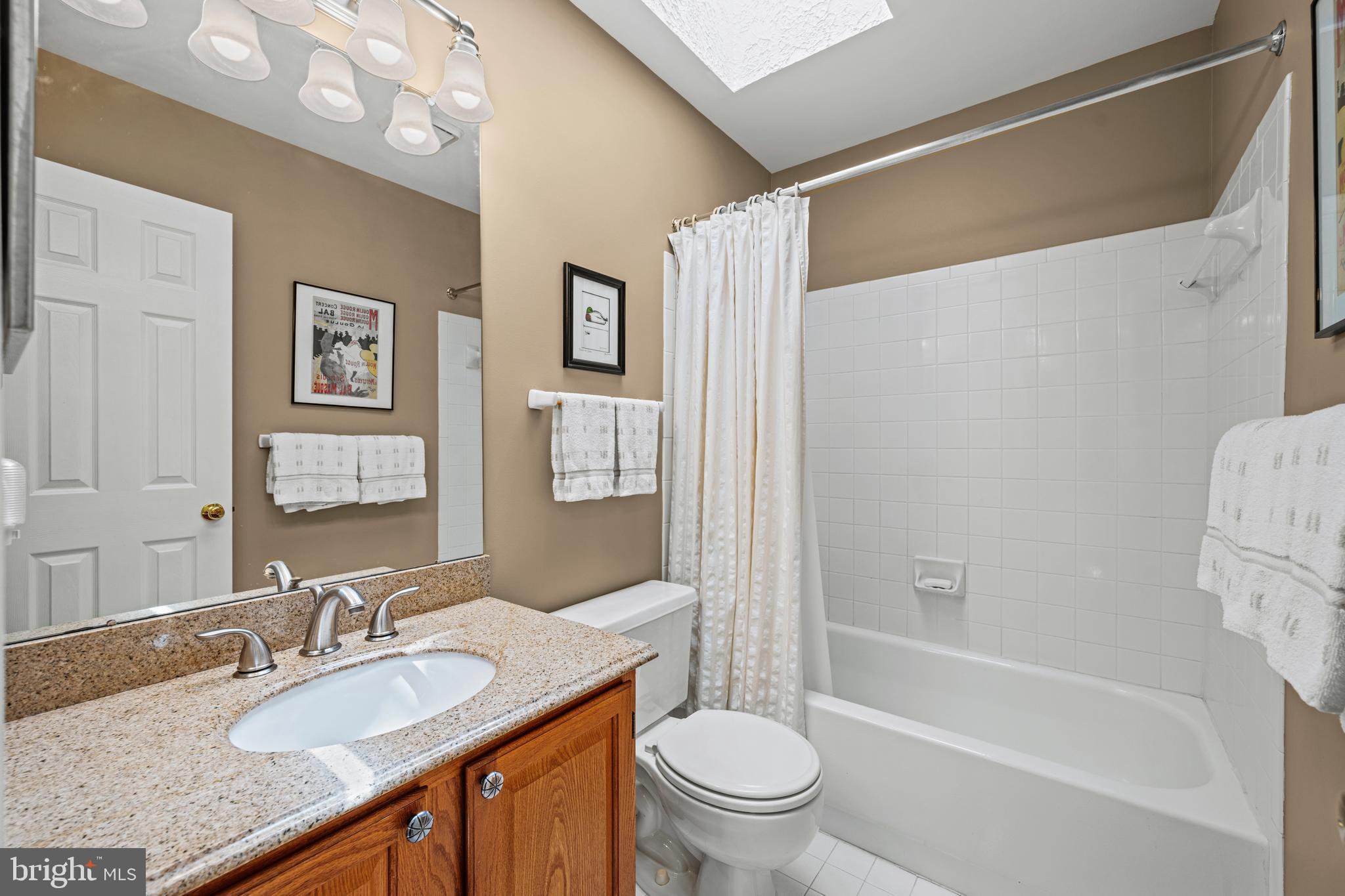 ROCKBURN TOWNSHP - Residential