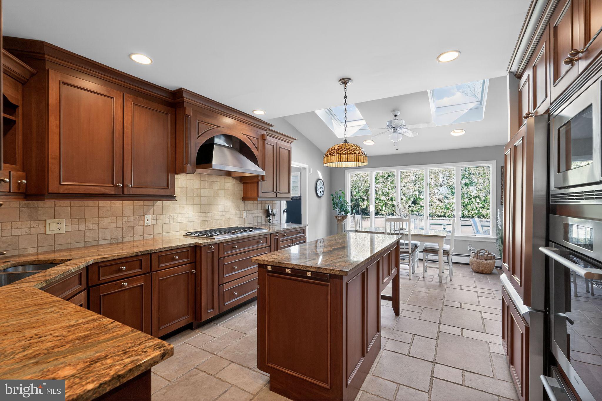 WYNNEWOOD - Residential