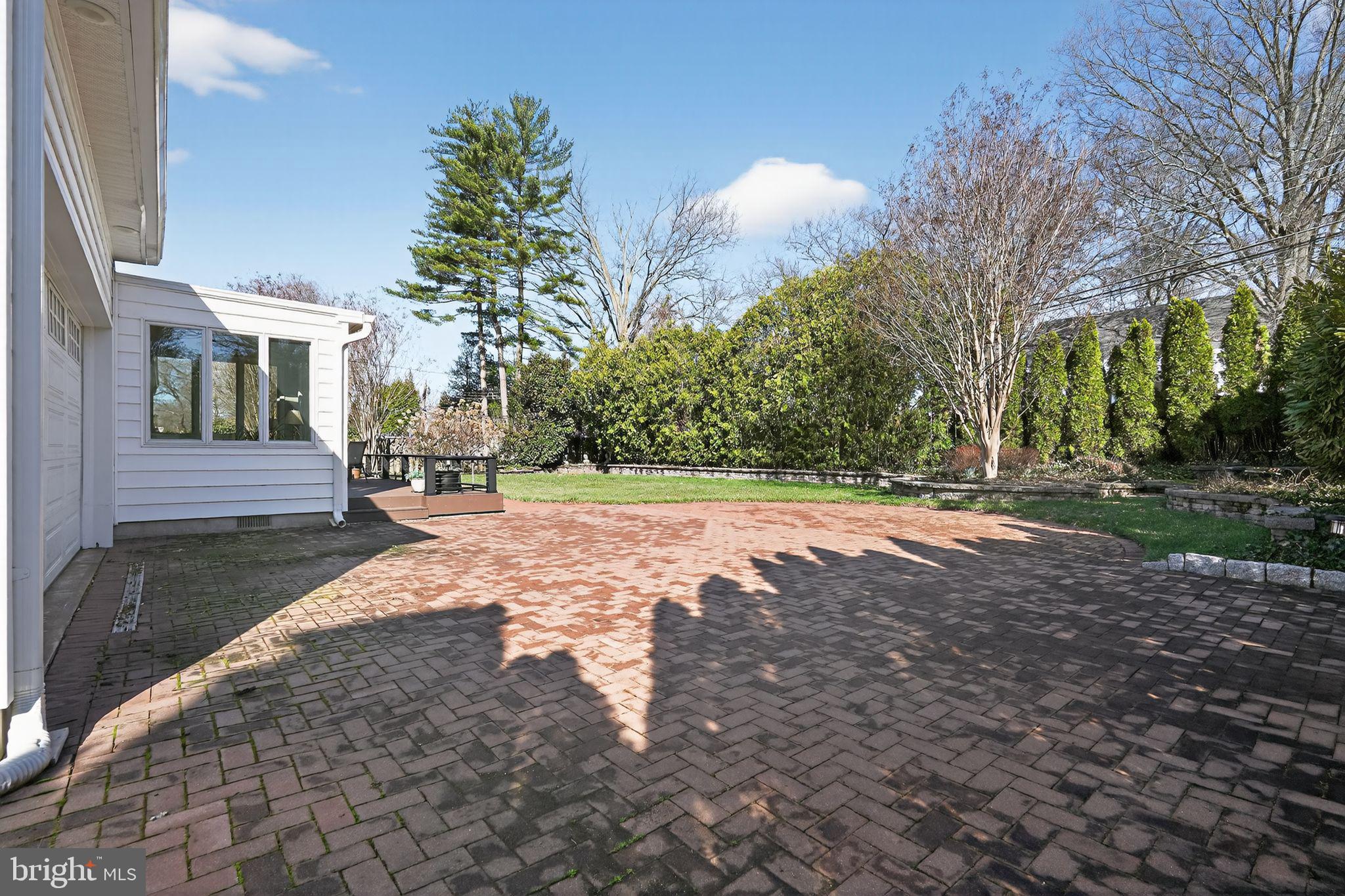 WYNNEWOOD - Residential