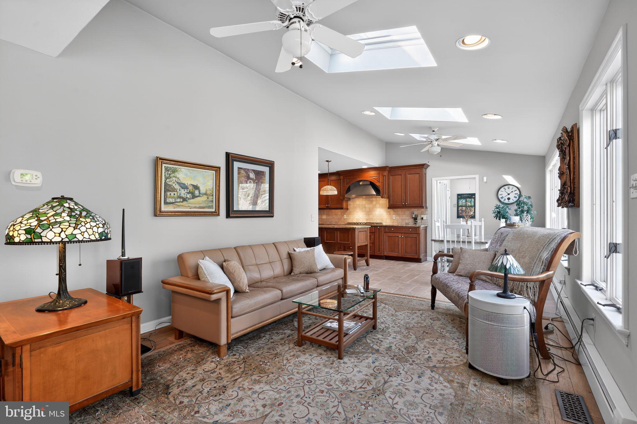 WYNNEWOOD - Residential