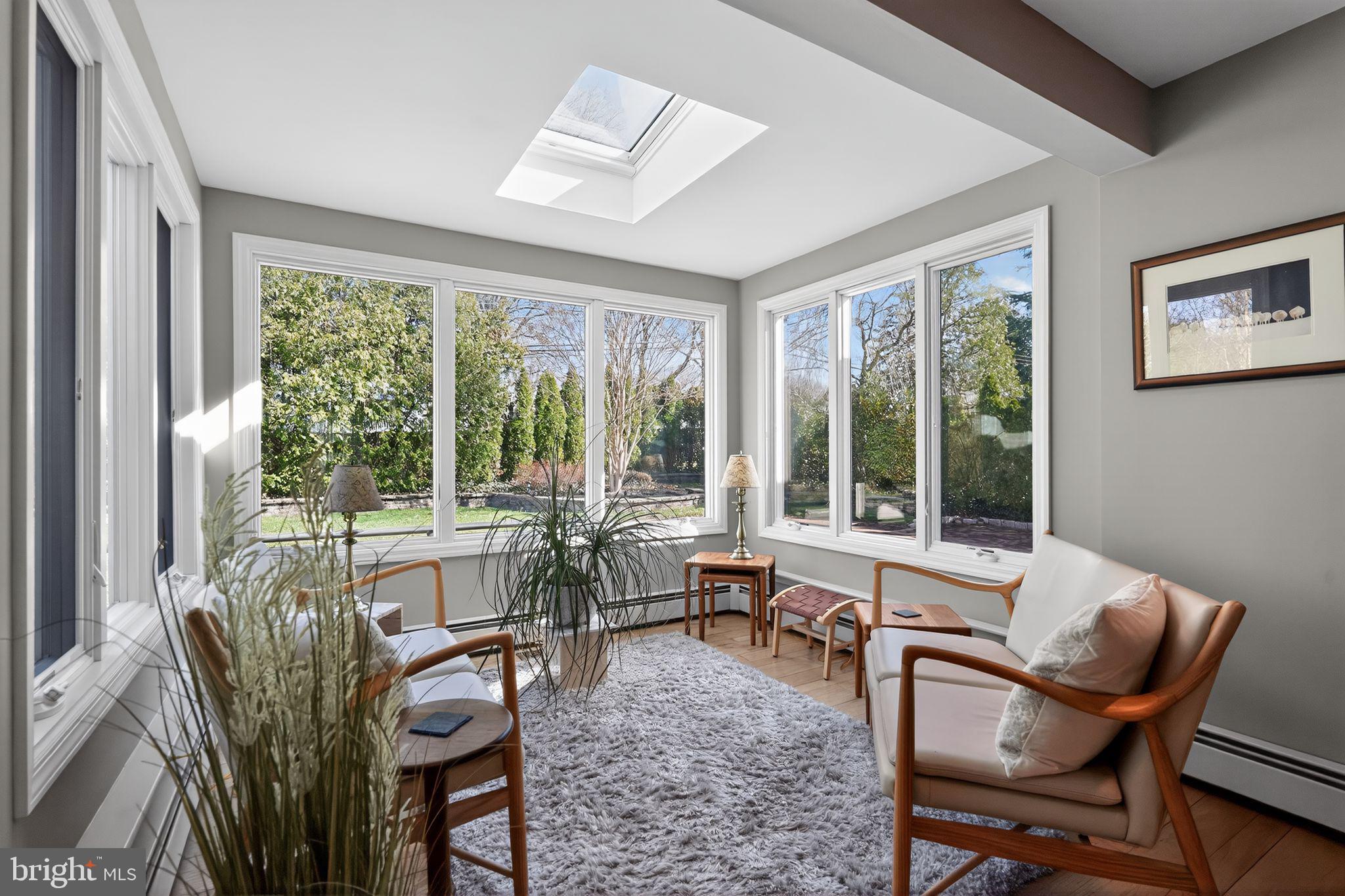 WYNNEWOOD - Residential