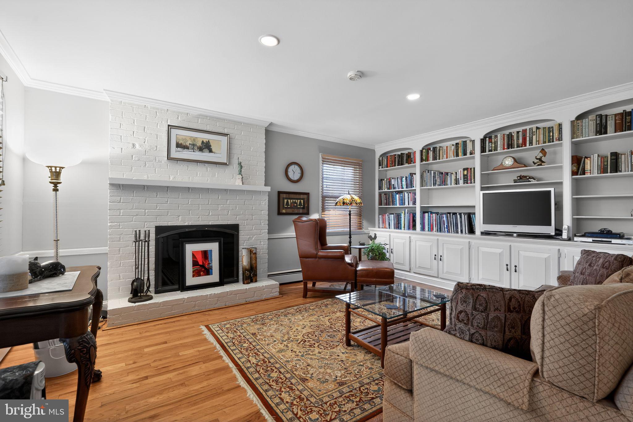 WYNNEWOOD - Residential