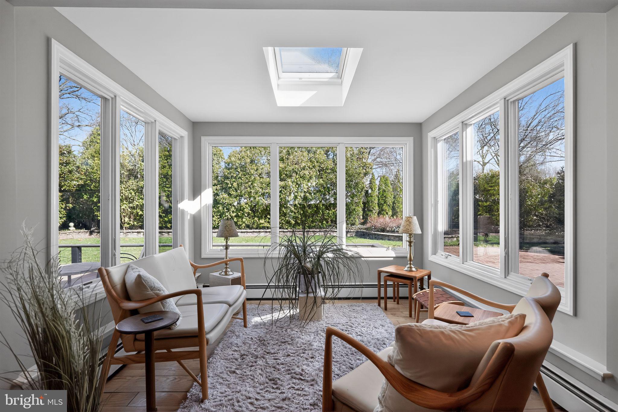 WYNNEWOOD - Residential