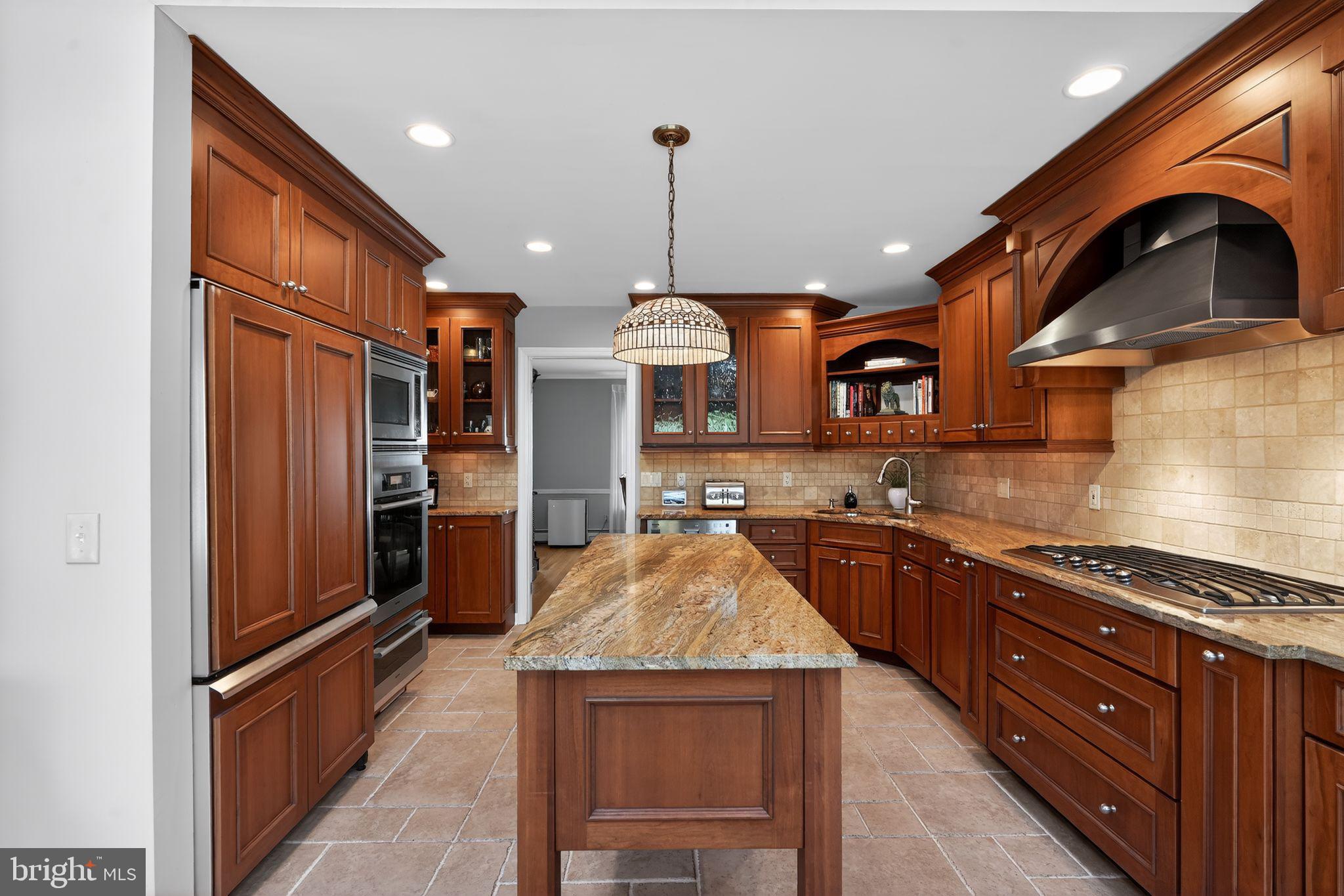 WYNNEWOOD - Residential