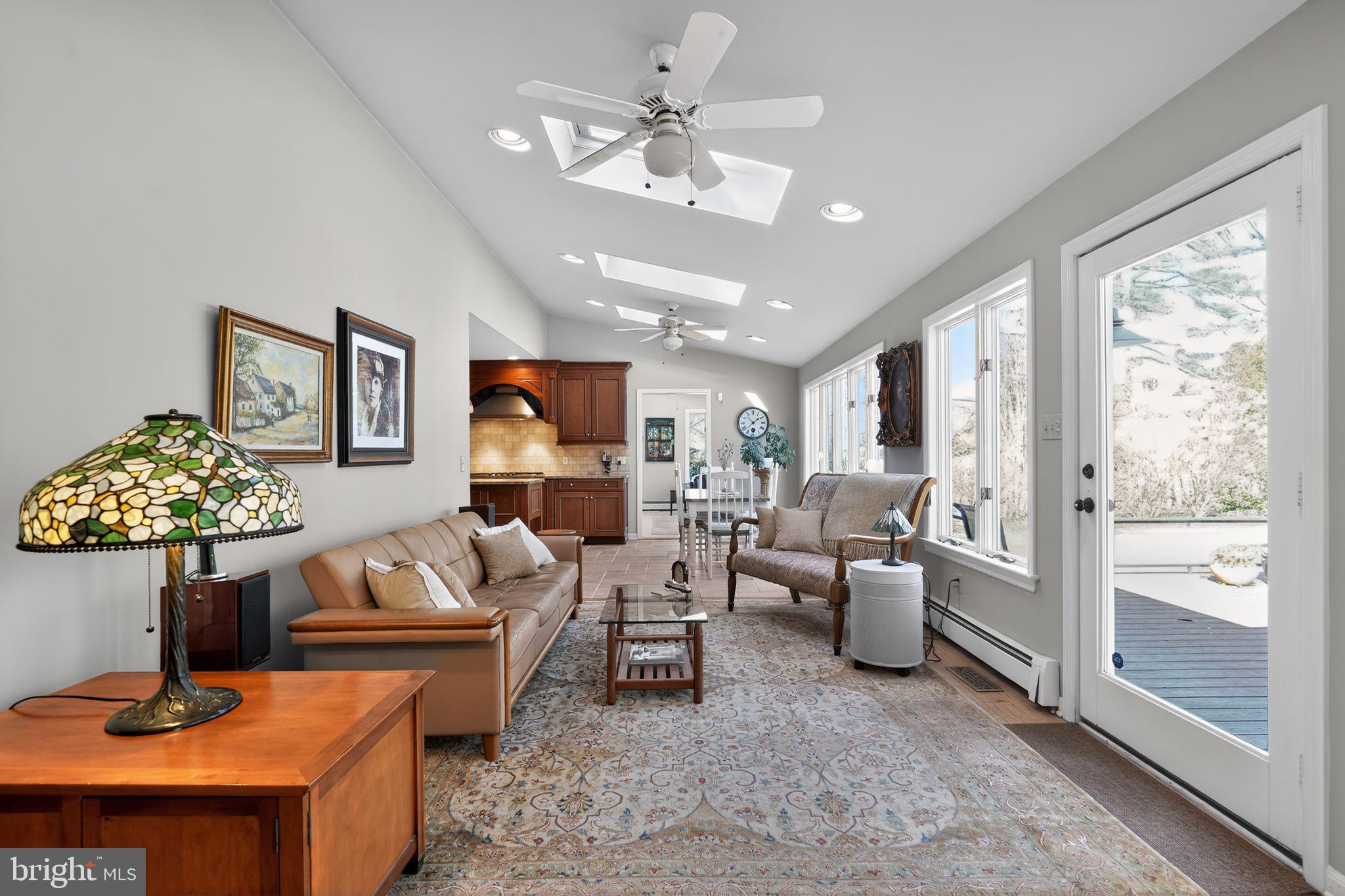 WYNNEWOOD - Residential