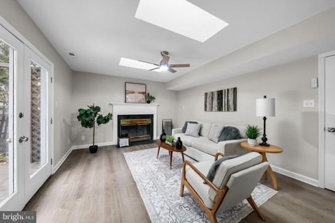 26 GREYSTONE LANE SICKLERVILLE NJ 08081