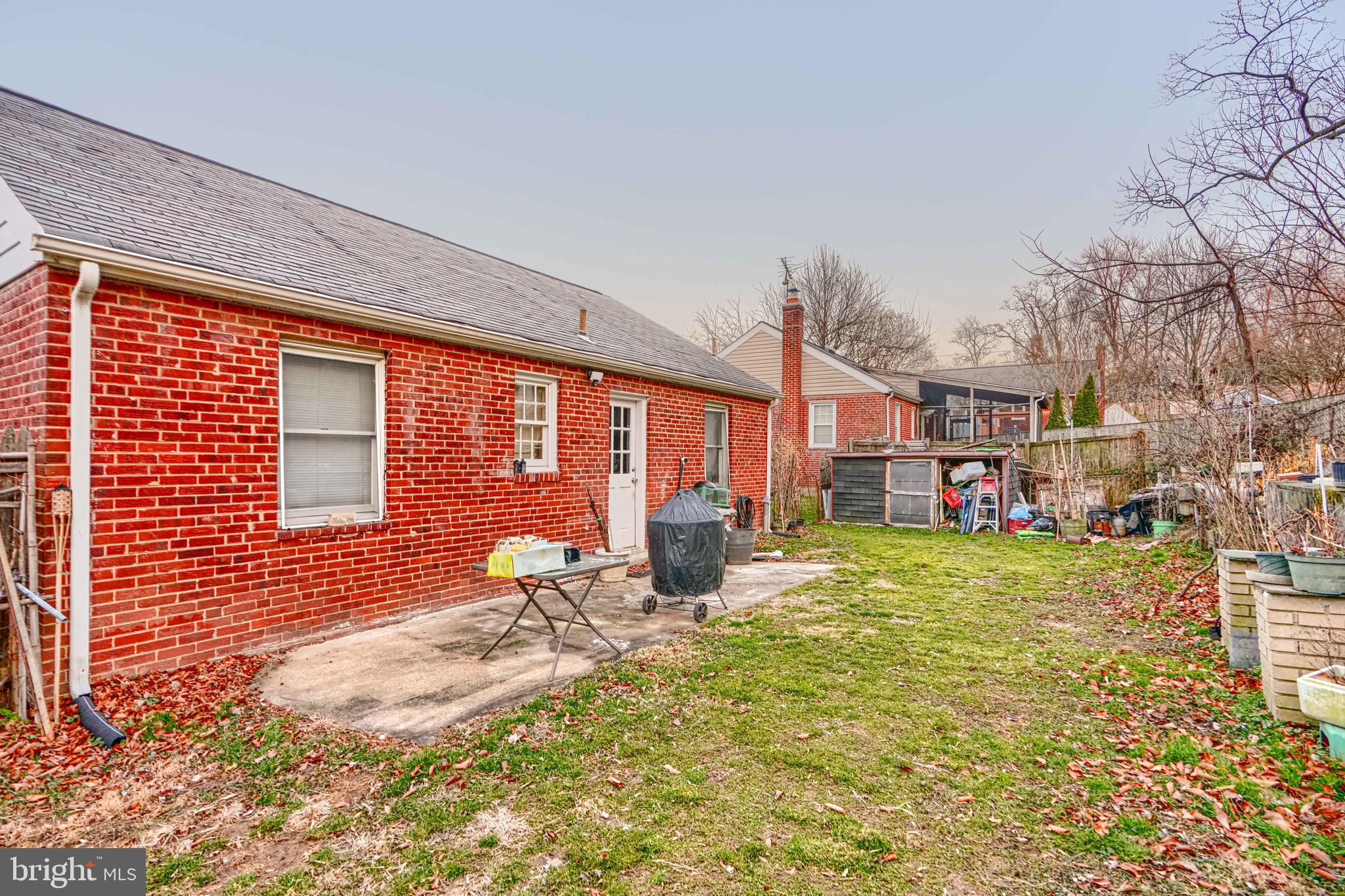 WHEATON HILLS - Residential