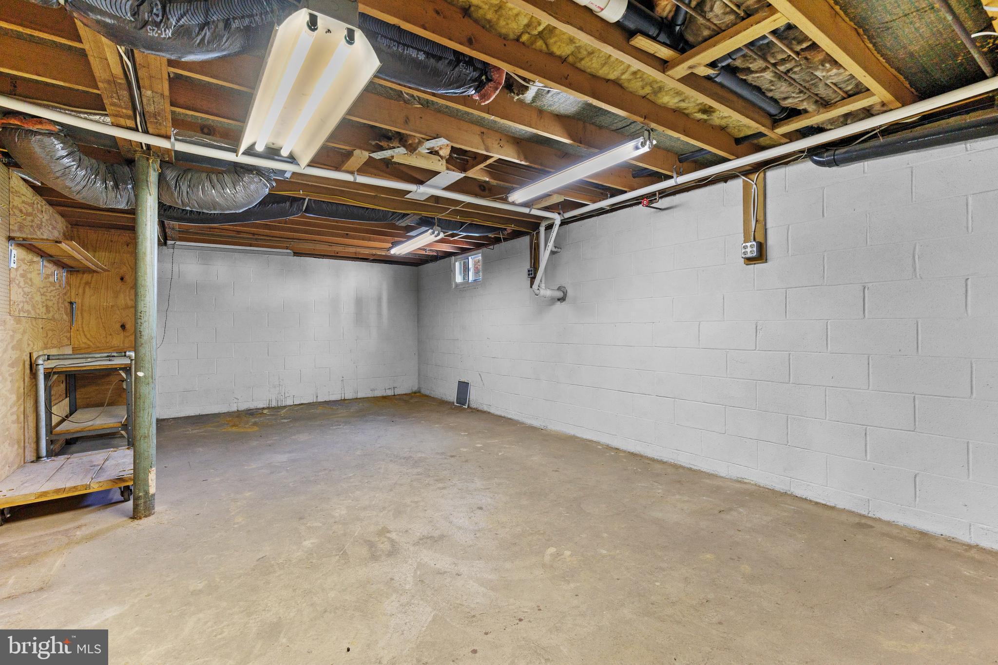 SCHLUSSER VILLAGE - Residential