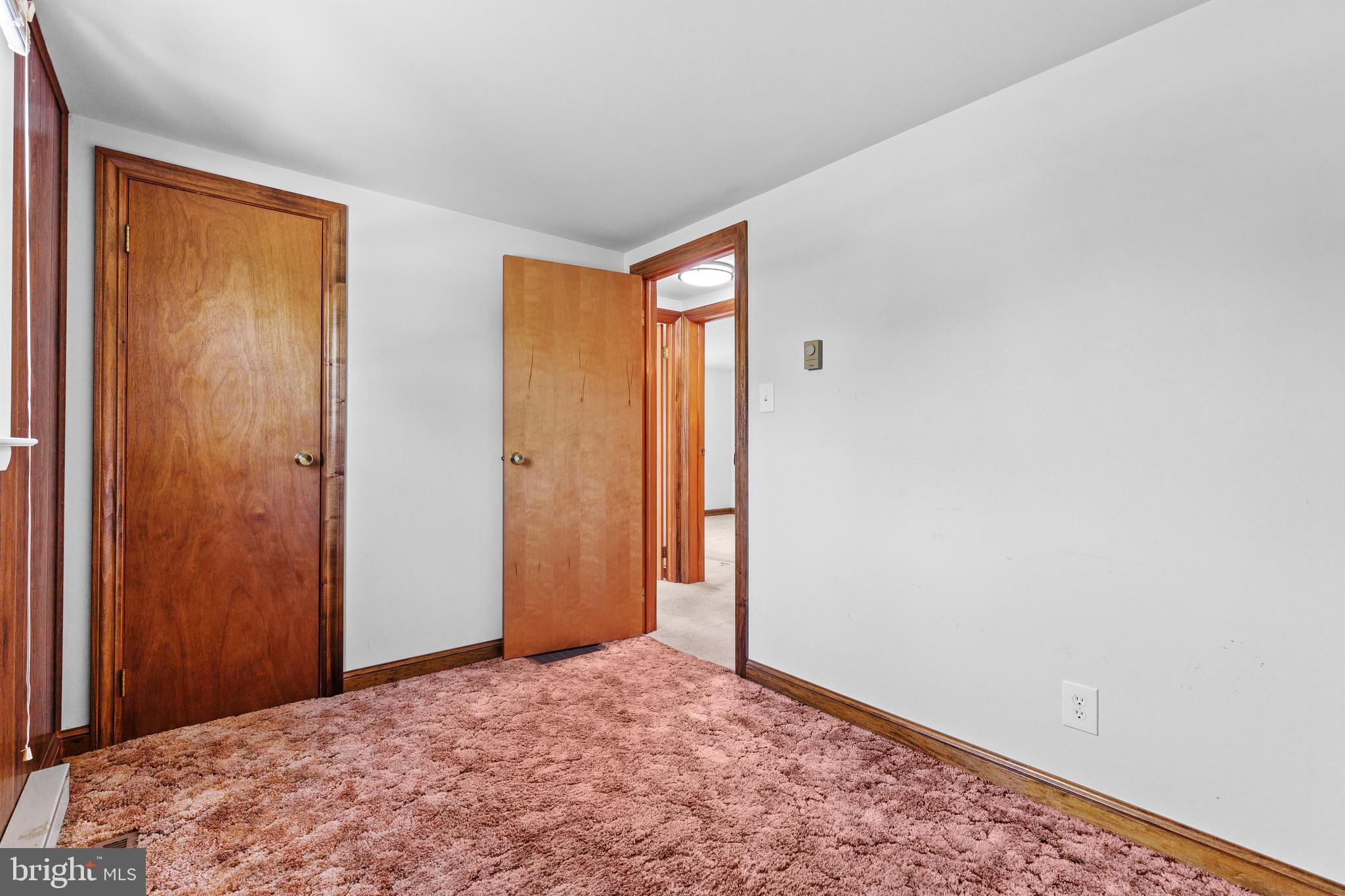 SCHLUSSER VILLAGE - Residential