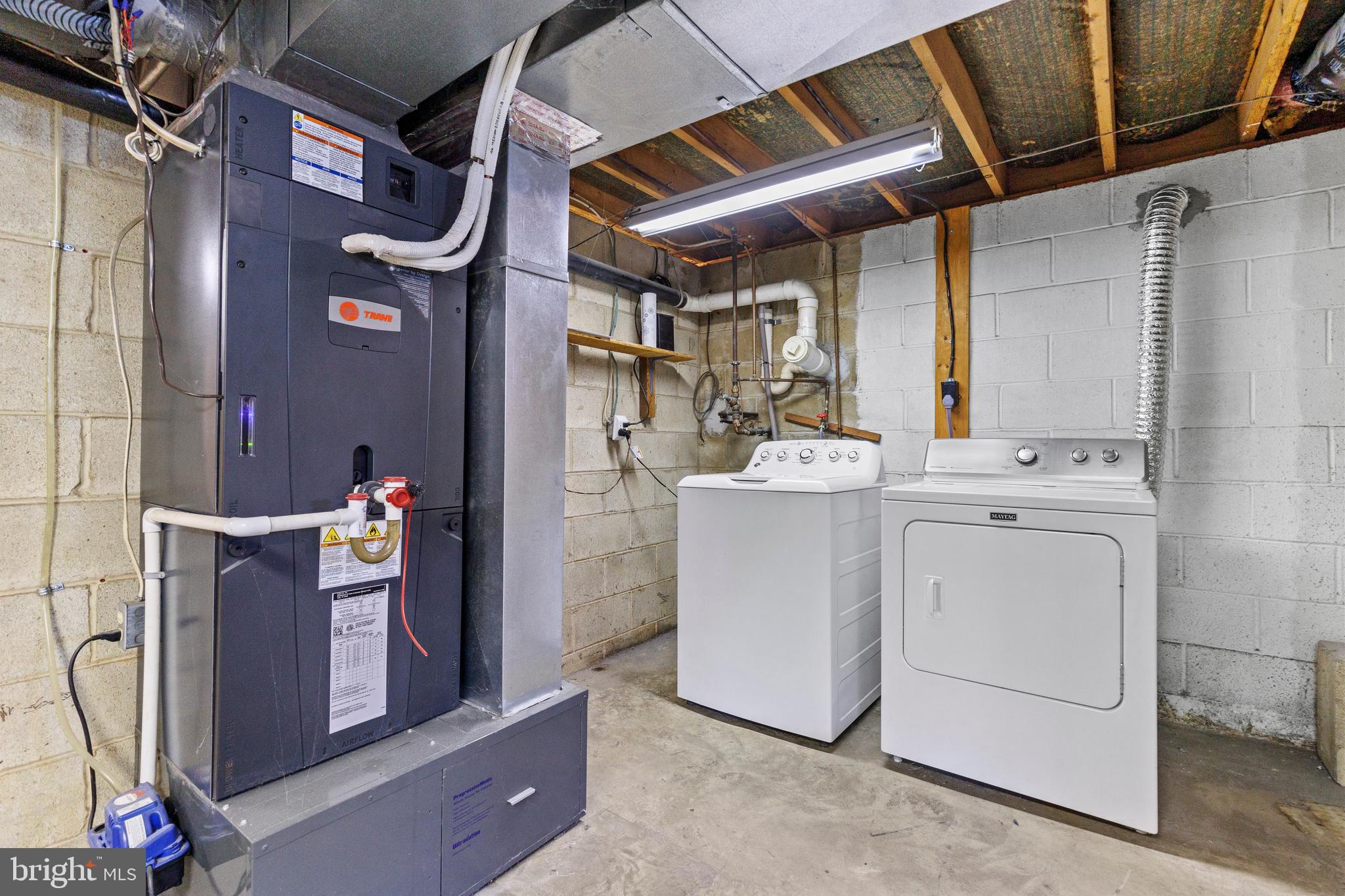 SCHLUSSER VILLAGE - Residential