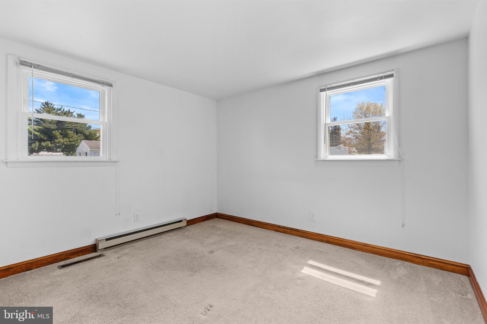 SCHLUSSER VILLAGE - Residential