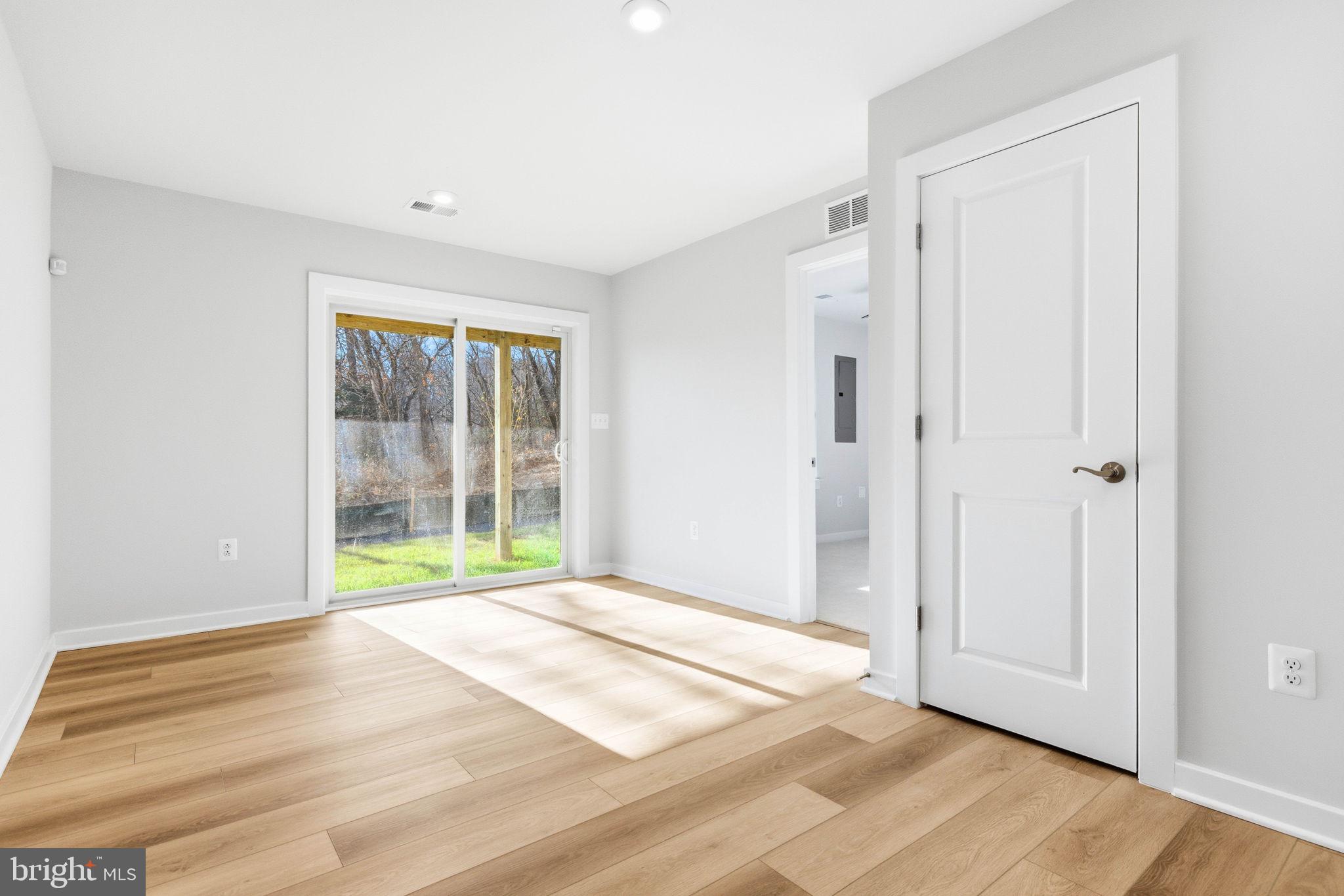 TUSCARORA VILLAGE - Residential Lease