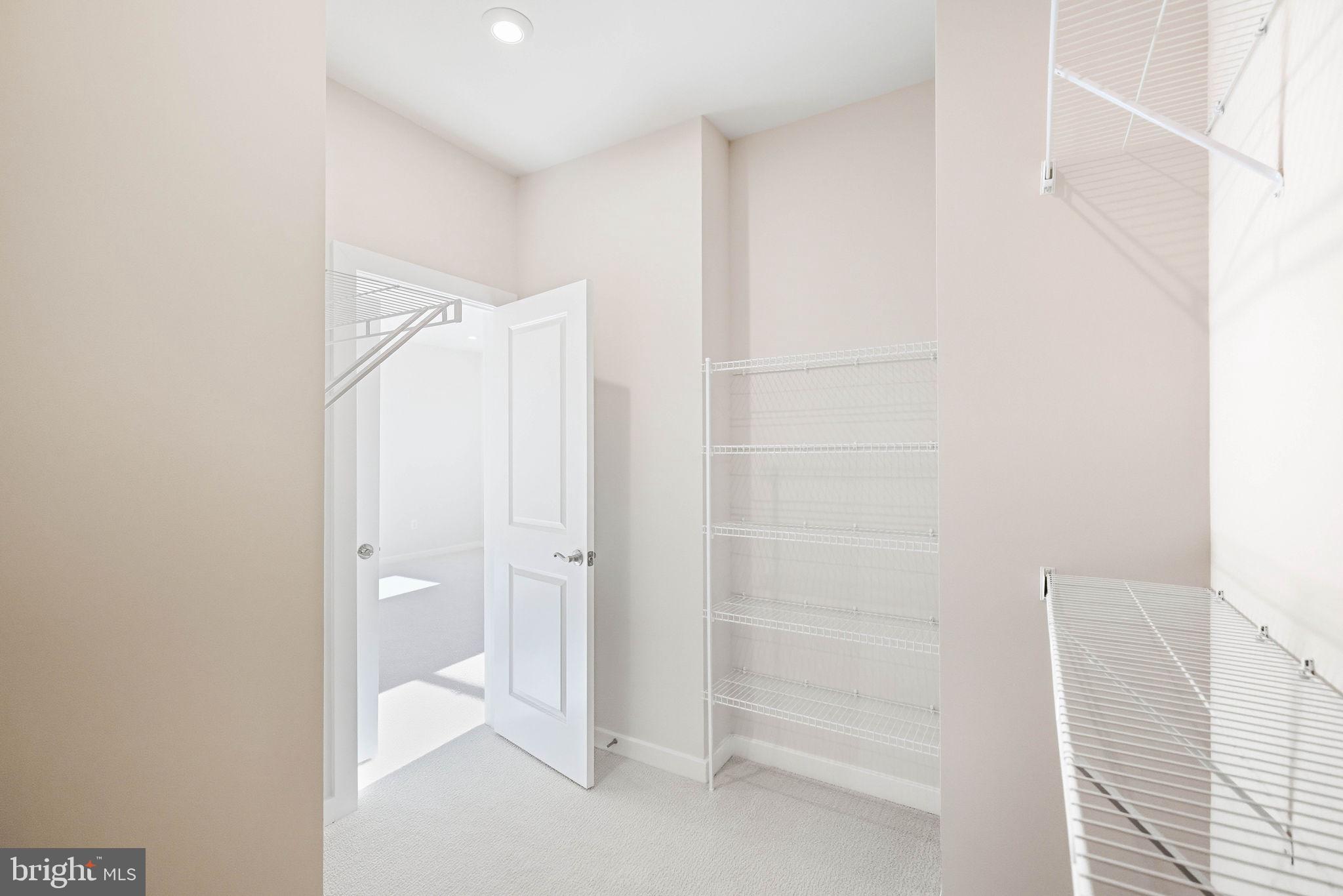 TUSCARORA VILLAGE - Residential Lease