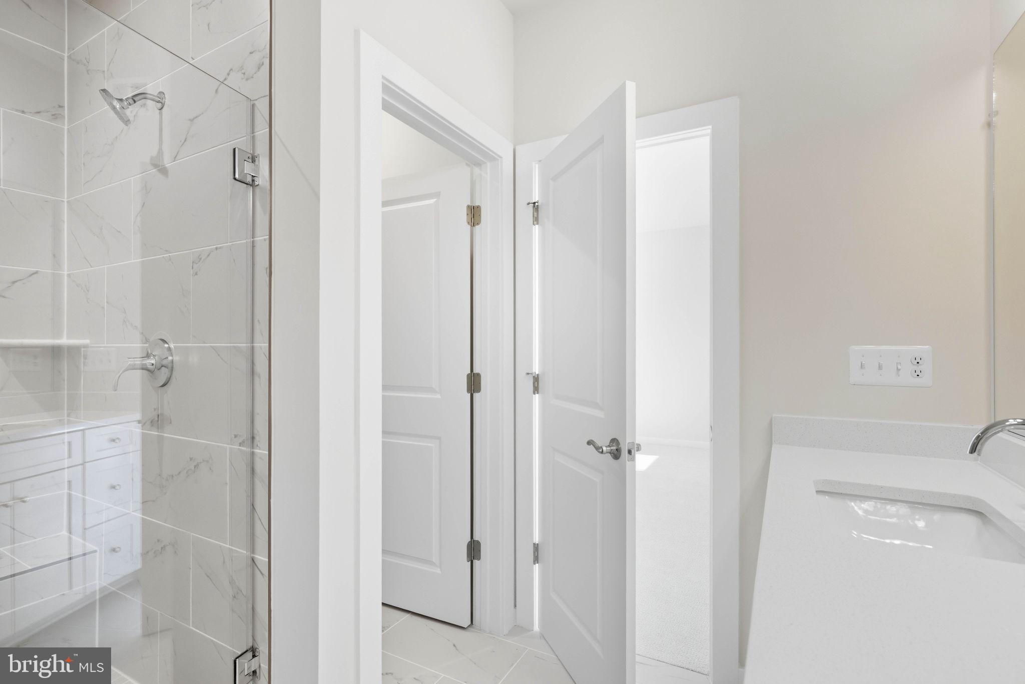 TUSCARORA VILLAGE - Residential Lease