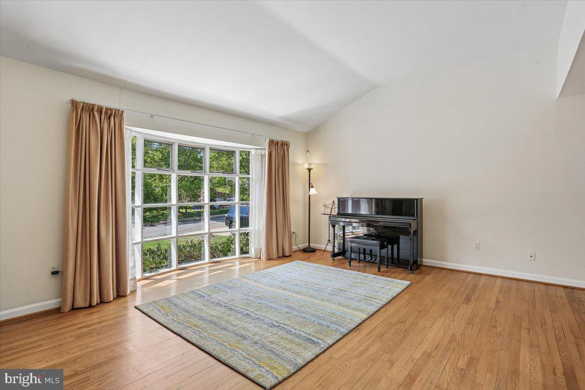 GREENTREE MANOR - Residential