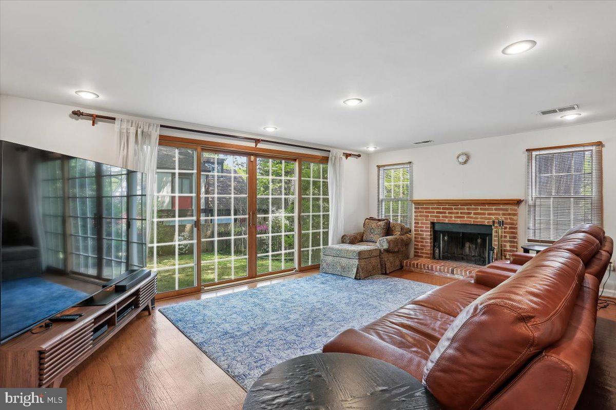 GREENTREE MANOR - Residential