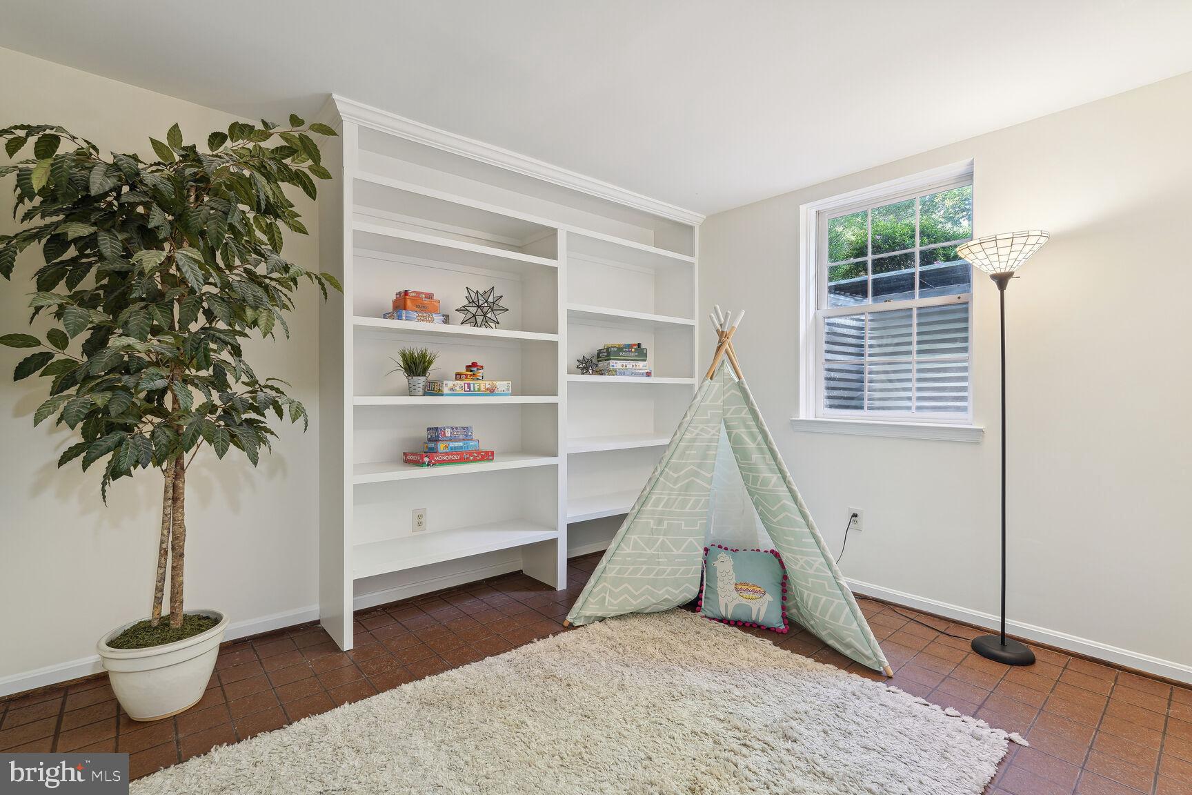 INDIAN RUN TOWNHOUSES - Residential