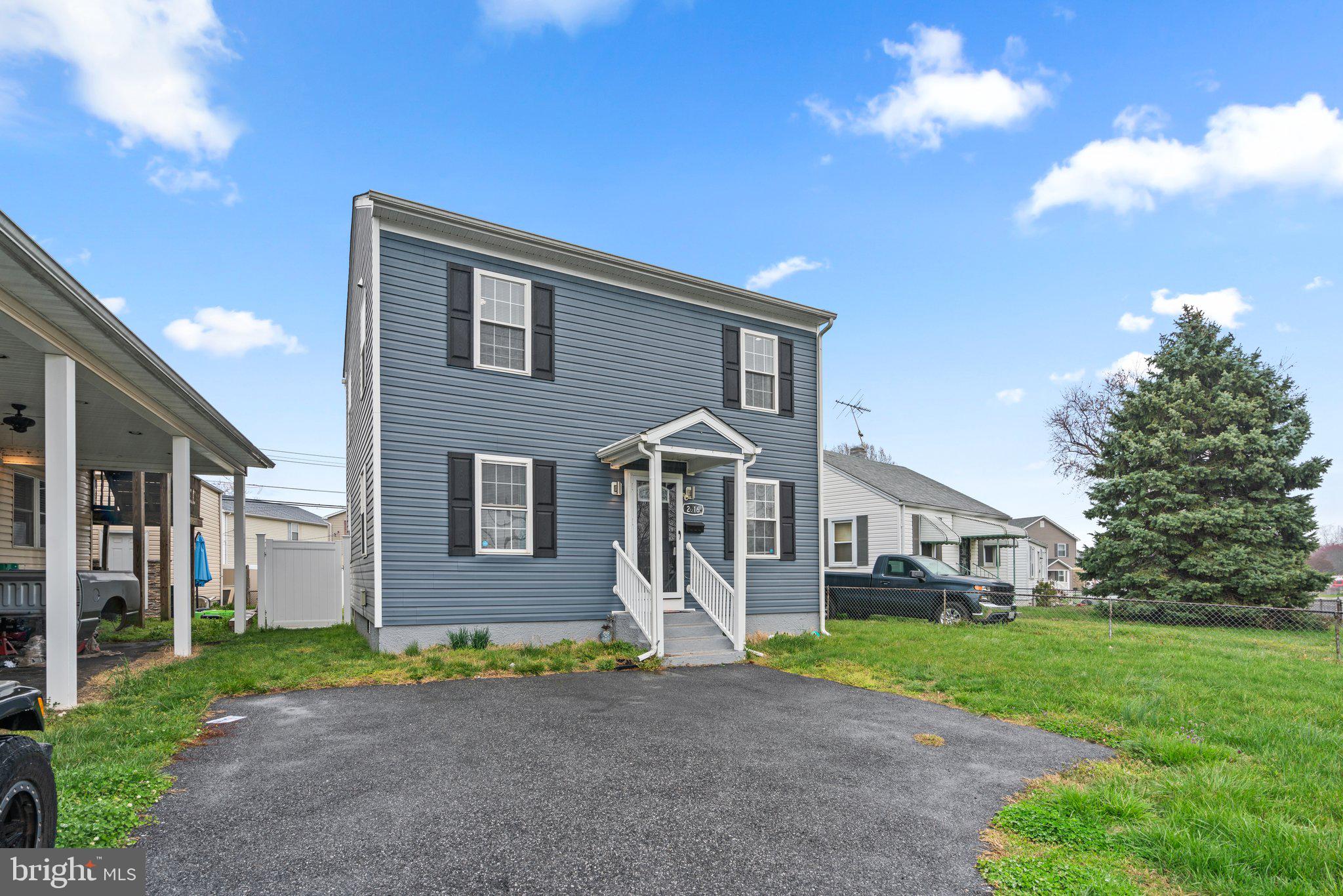 GRAY MANOR - Residential