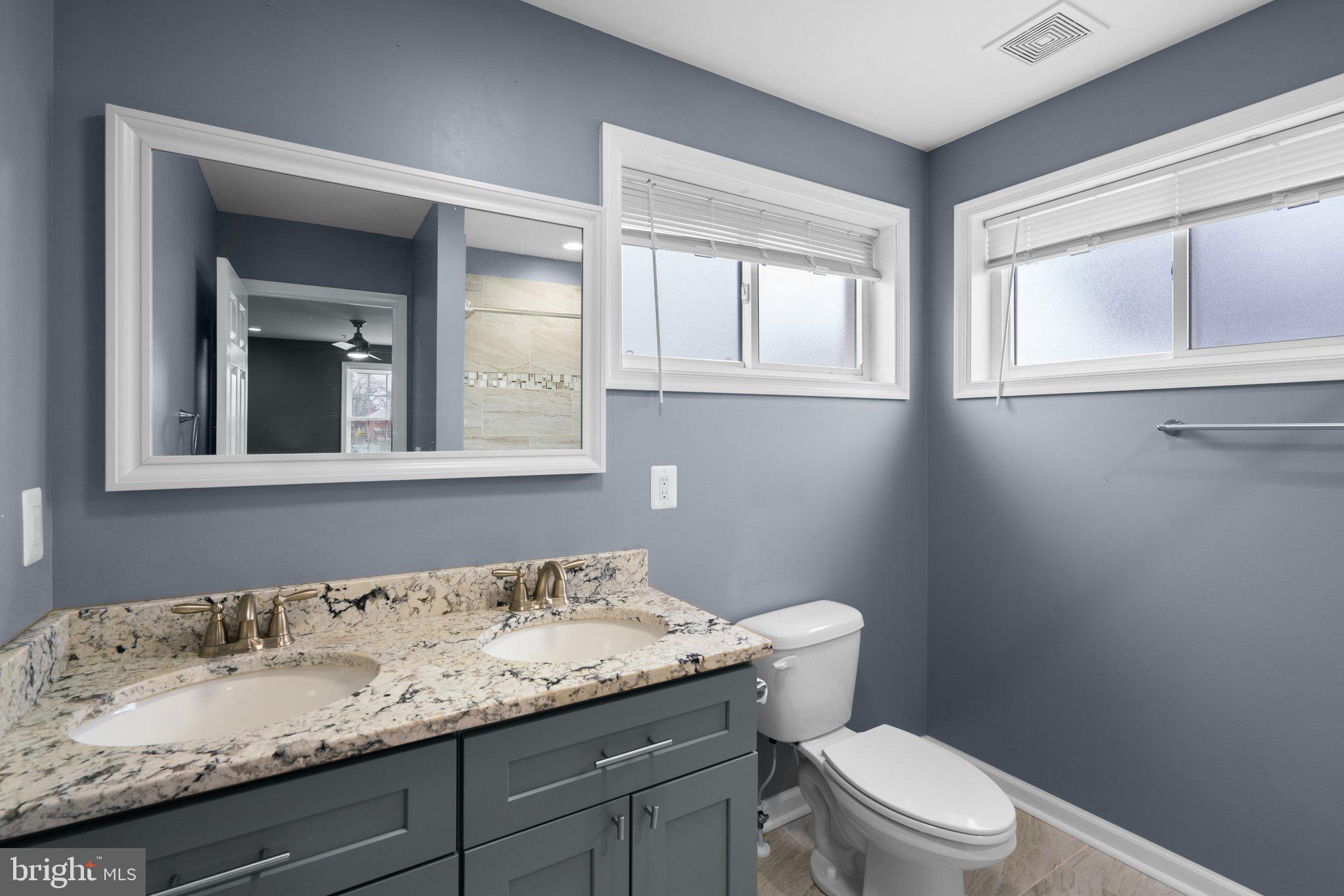 GRAY MANOR - Residential