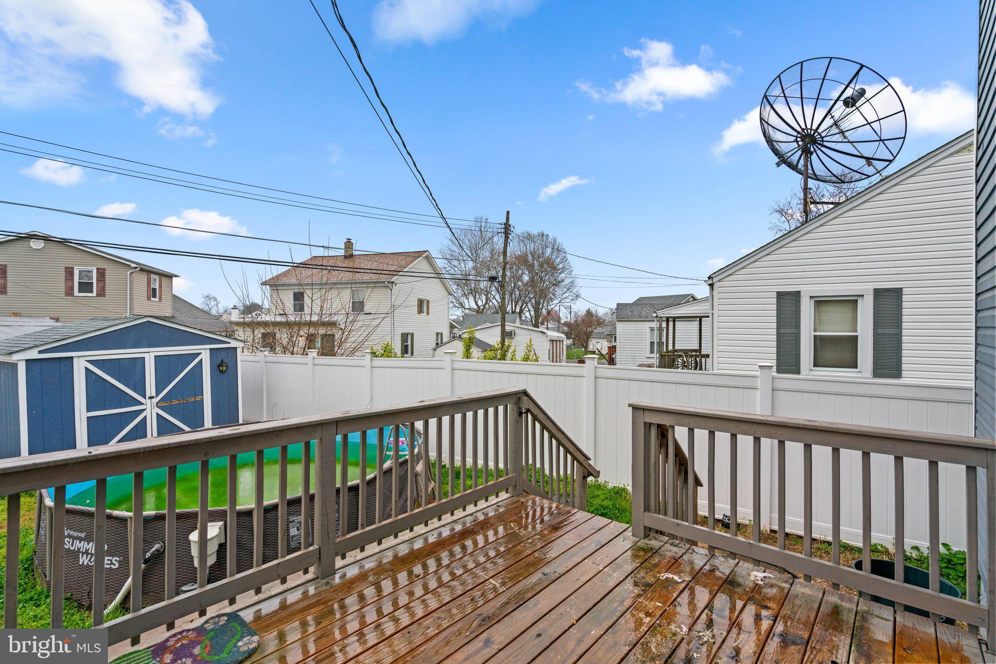 GRAY MANOR - Residential