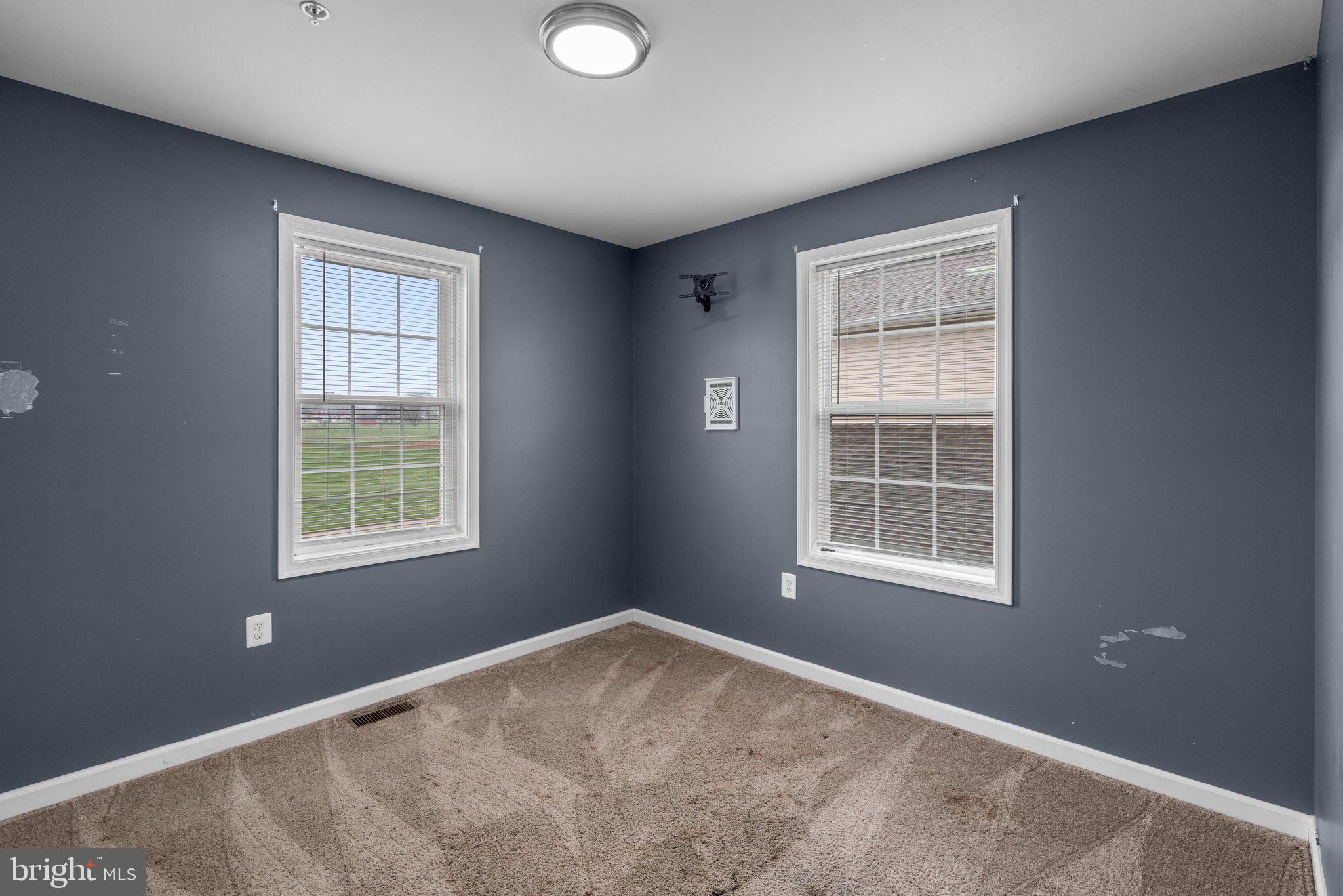 GRAY MANOR - Residential