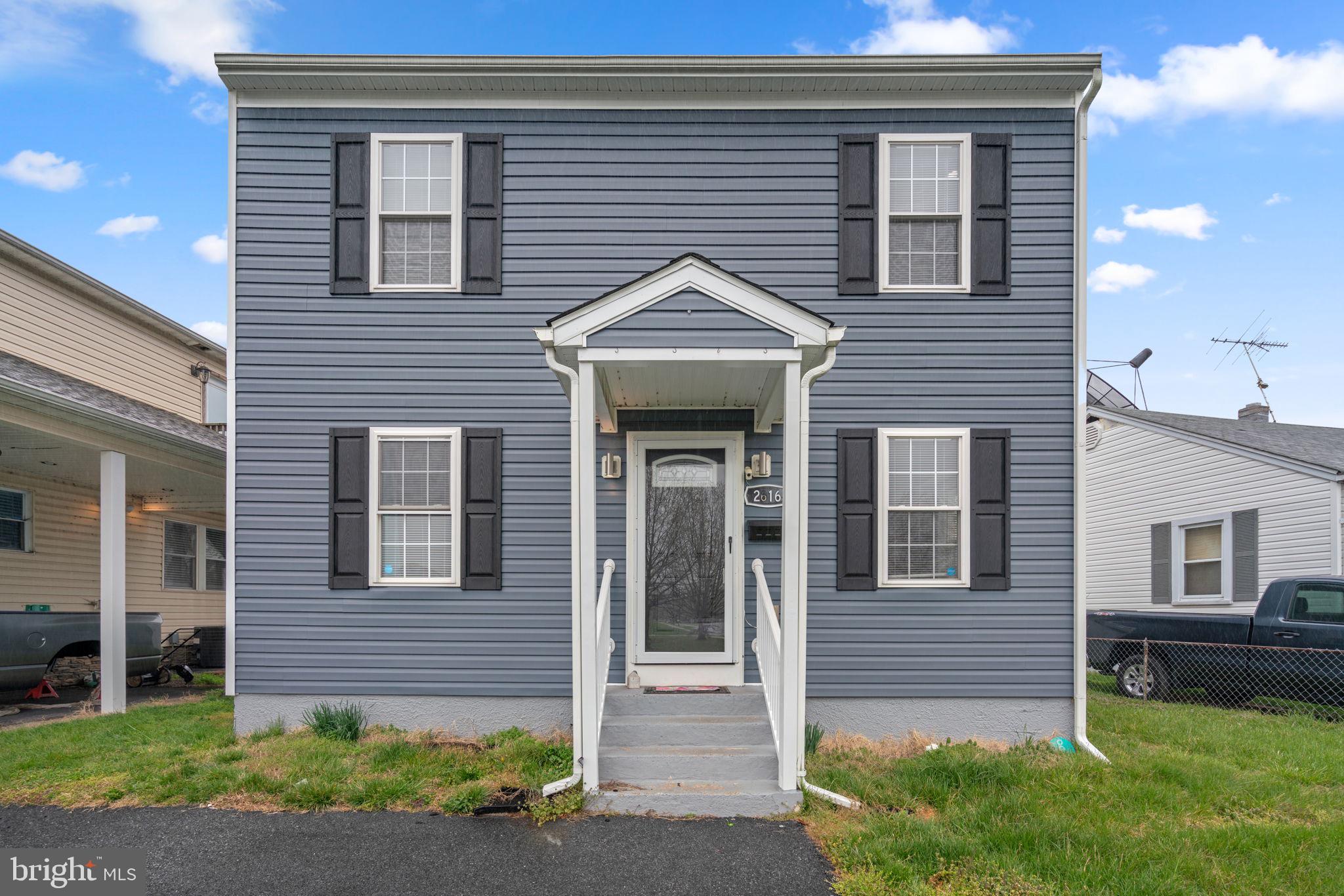 GRAY MANOR - Residential