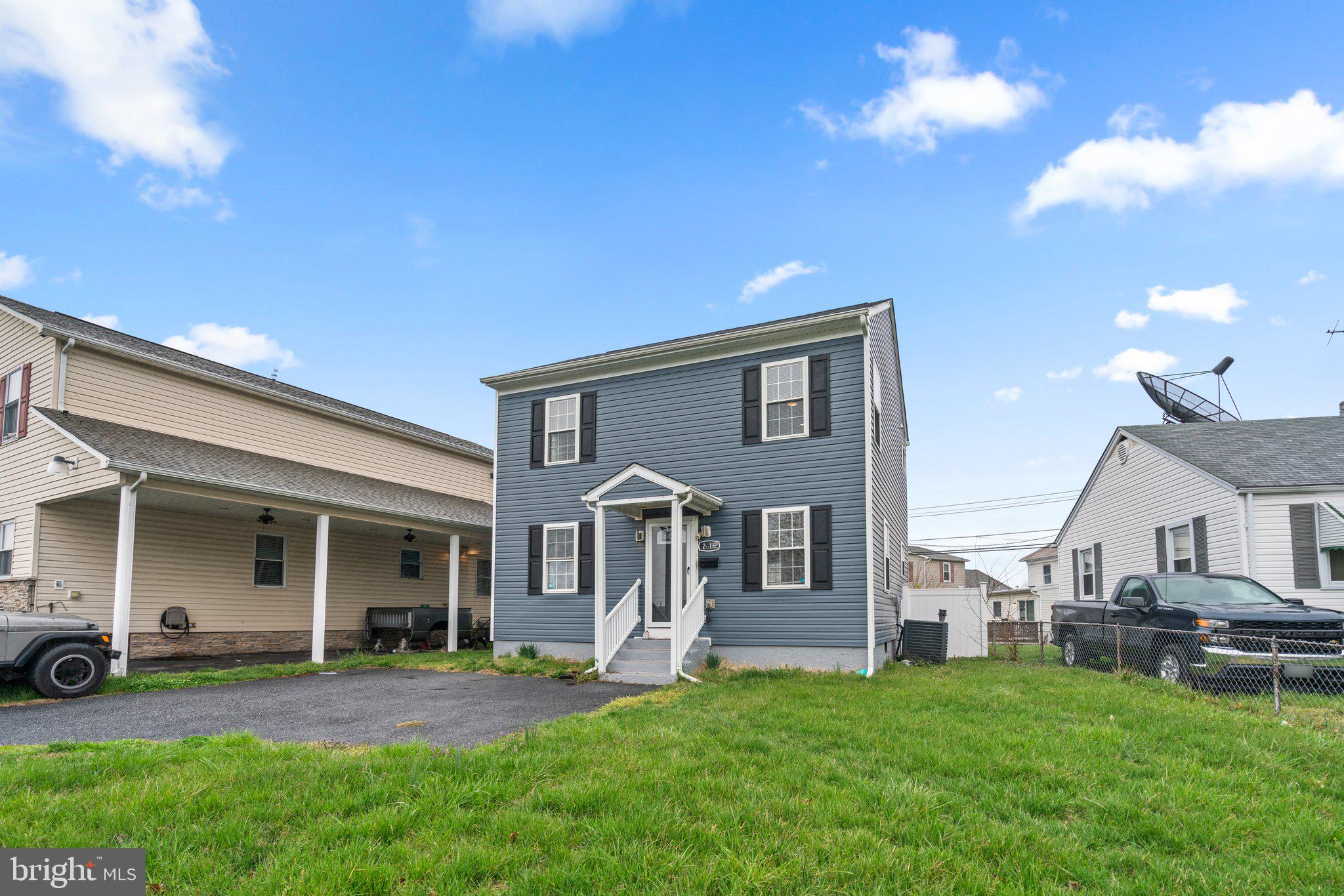 GRAY MANOR - Residential